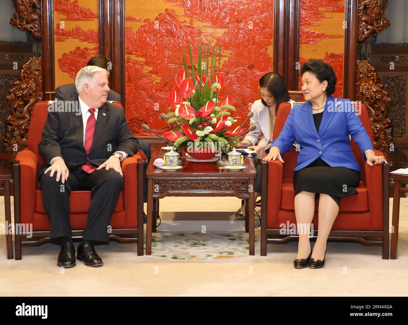 (150602) -- BEIJING, June 2, 2015 -- Chinese Vice Premier Liu Yandong (R) meets with Larry Hogan, governor of the U.S. state of Maryland, in Beijing, capital of China, June 1, 2015. ) (zkr) CHINA-BEIJING-LIU YANDONG-U.S.-LARRY HOGAN-MEETING(CN) MaxZhancheng PUBLICATIONxNOTxINxCHN   150602 Beijing June 2 2015 Chinese Vice Premier Liu Yandong r Meets With Larry Hogan Governor of The U S State of Maryland in Beijing Capital of China June 1 2015 CCR China Beijing Liu Yandong U S Larry Hogan Meeting CN MaxZhancheng PUBLICATIONxNOTxINxCHN Stock Photo