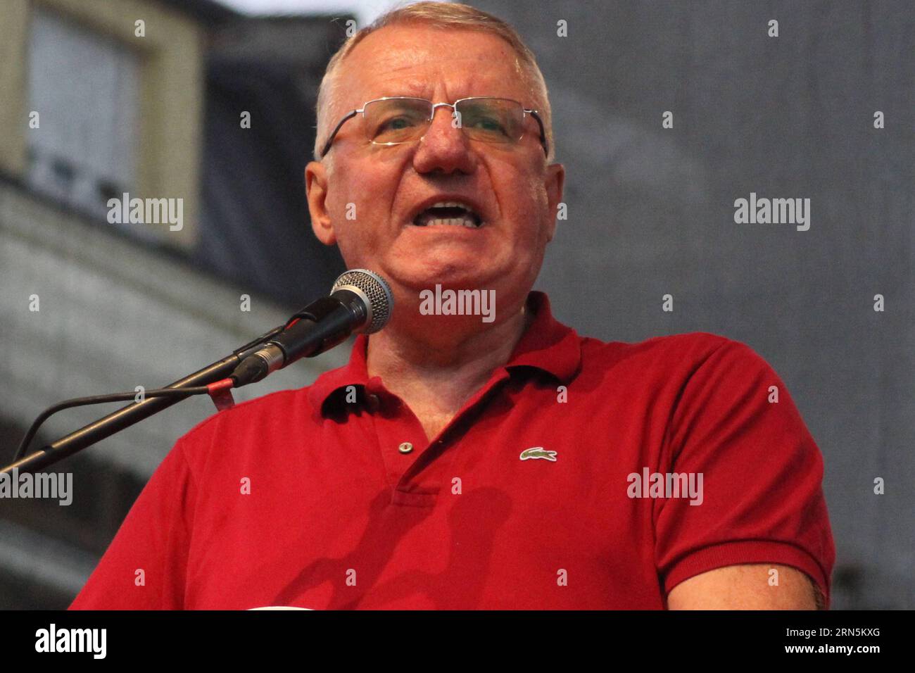 Vojislav Seselj, leader of Serbian Radical Party, addresses supporters at the Republic Square in Belgrade, Serbia, on June 28, 2015. Vojislav Seselj, 60-year-old, who was previous released due to serious health issues from the prison in Sheveningen, Holland, where he was sentenced to serve for war crime by the International Criminal Court in Hague, expressed his intention to continue his political career during the rally on Sunday. ) SERBIA-BELGRADE-RADICAL PARTY-VOJISLAV SESELJ NemanjaxCabric PUBLICATIONxNOTxINxCHN   Vojislav Seselj Leader of Serbian Radical Party addresses Supporters AT The Stock Photo