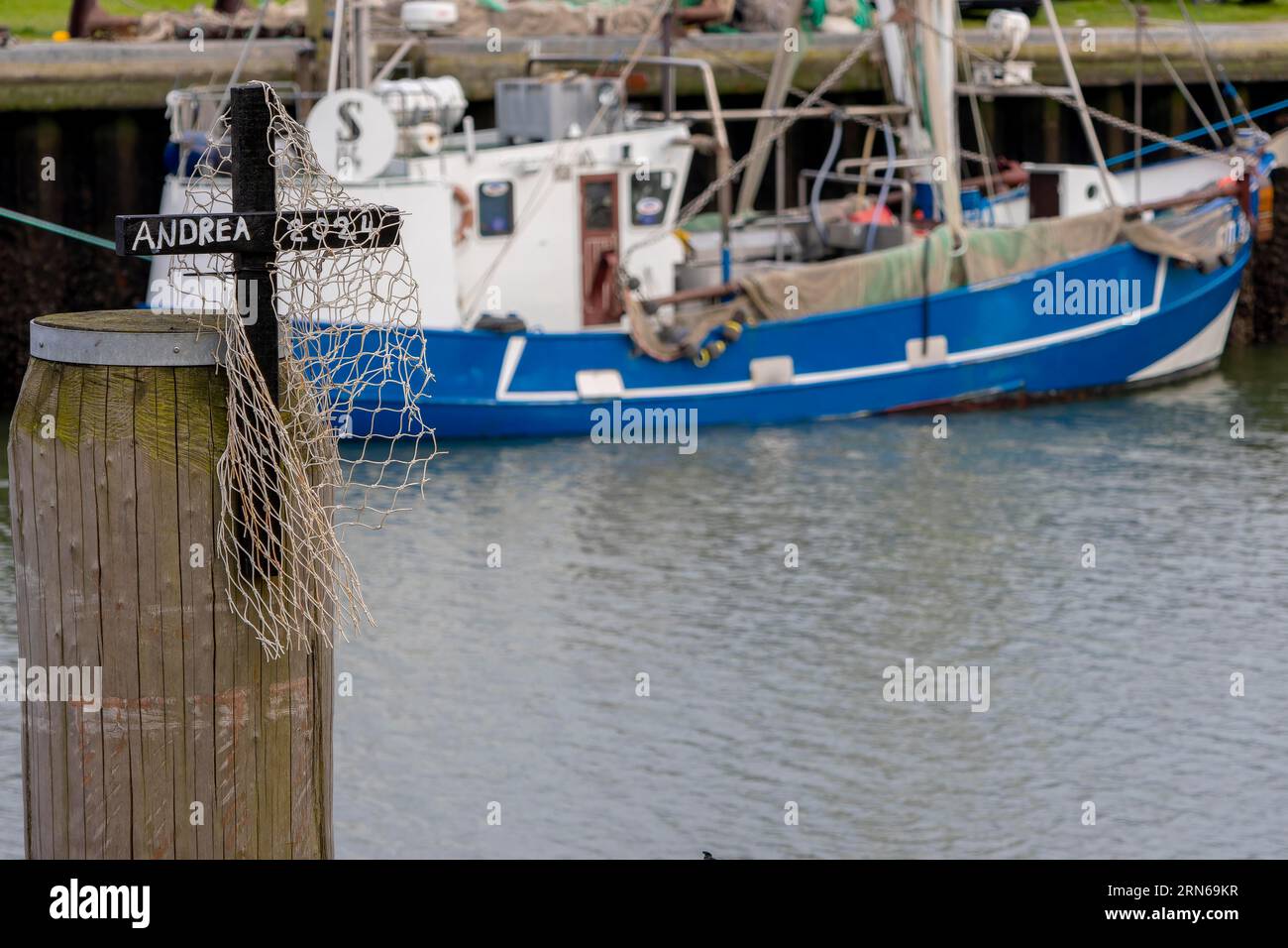 Trawling fishing boat net hi-res stock photography and images - Alamy