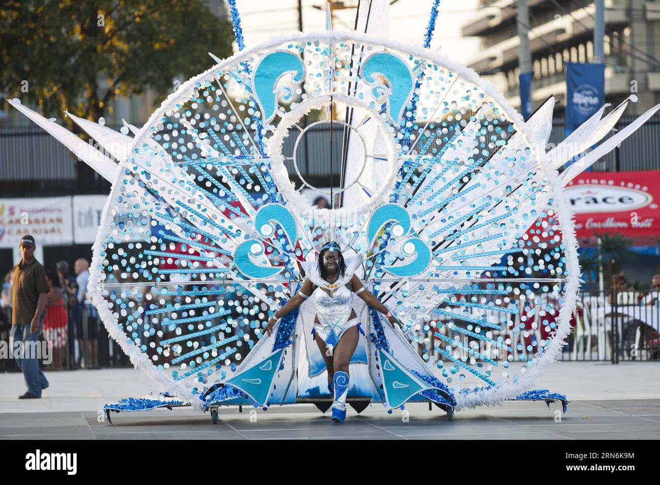 Carnival king queen competition hi-res stock photography and images - Alamy