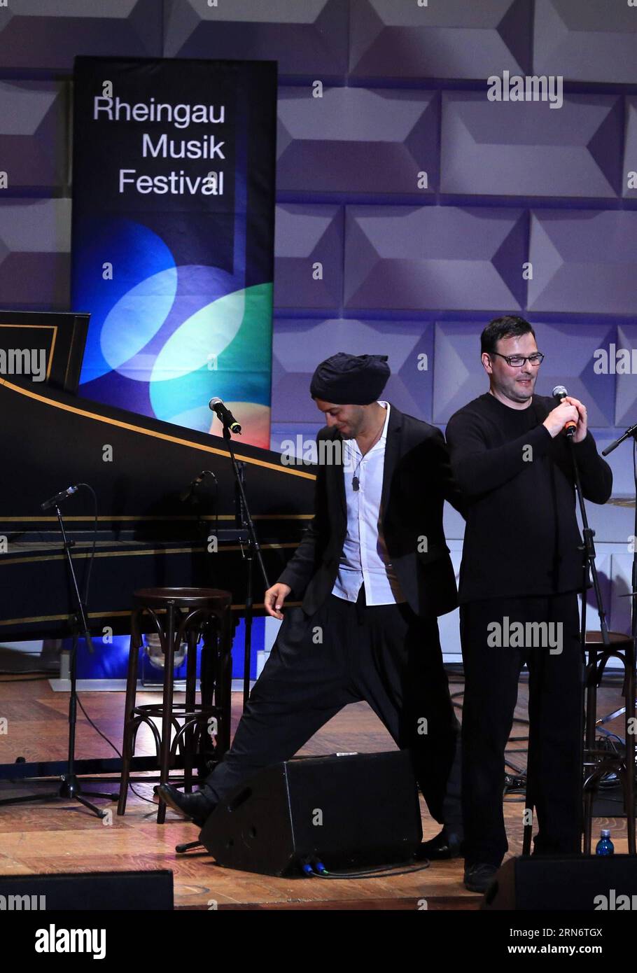 (150807) -- FRANKFURT(Germany), Aug. 07, 2015 -- Israeli musician Idan Raiche (L) and German countertenor Andreas Scholl perform at their concert during Rheingao Music Festival at the Kurhaus Wiesbaden, Germany, on Aug. 6, 2015. The Rheingao Music Festival is held from June 27 to September 12. ) GERMANY-WIESBADEN-RHERNGAO MUSIC FESTIVAL-IDAN RAICHE-ANDREAS SCHOLL-PERFORMANCE LuoxHuanhuan PUBLICATIONxNOTxINxCHN   150807 Frankfurt Germany Aug 07 2015 Israeli Musician Idan  l and German Counter tenor Andreas Scholl perform AT their Concert during Rheingao Music Festival AT The Kurhaus Wiesbaden G Stock Photo