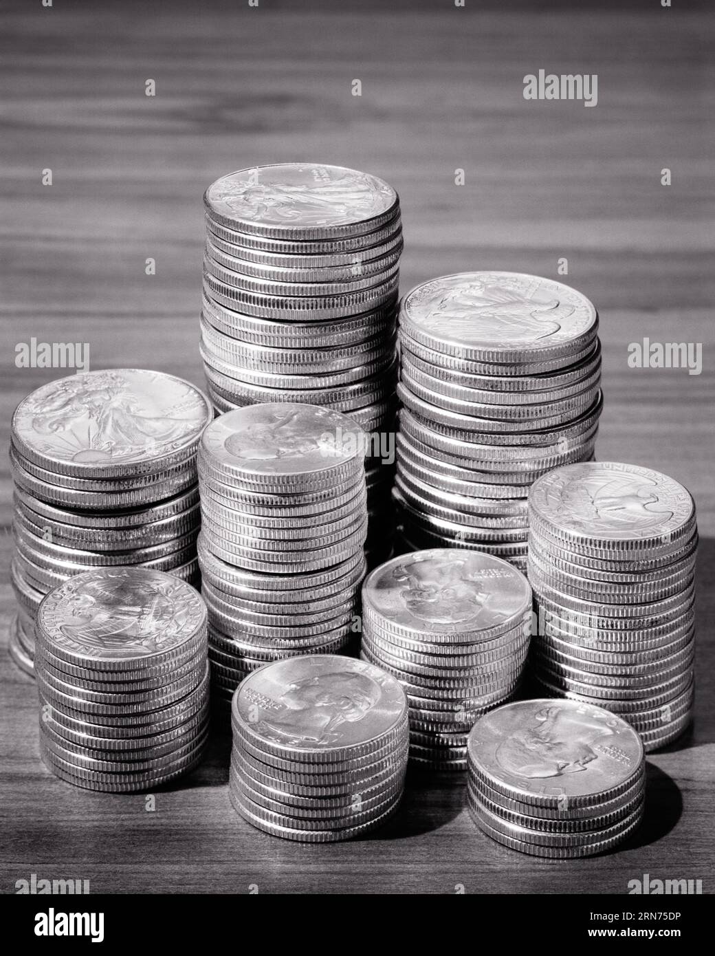 1950s 9 STACKS OF OLD SILVER COINS QUARTERS HALF DOLLARS AND DOLLARS