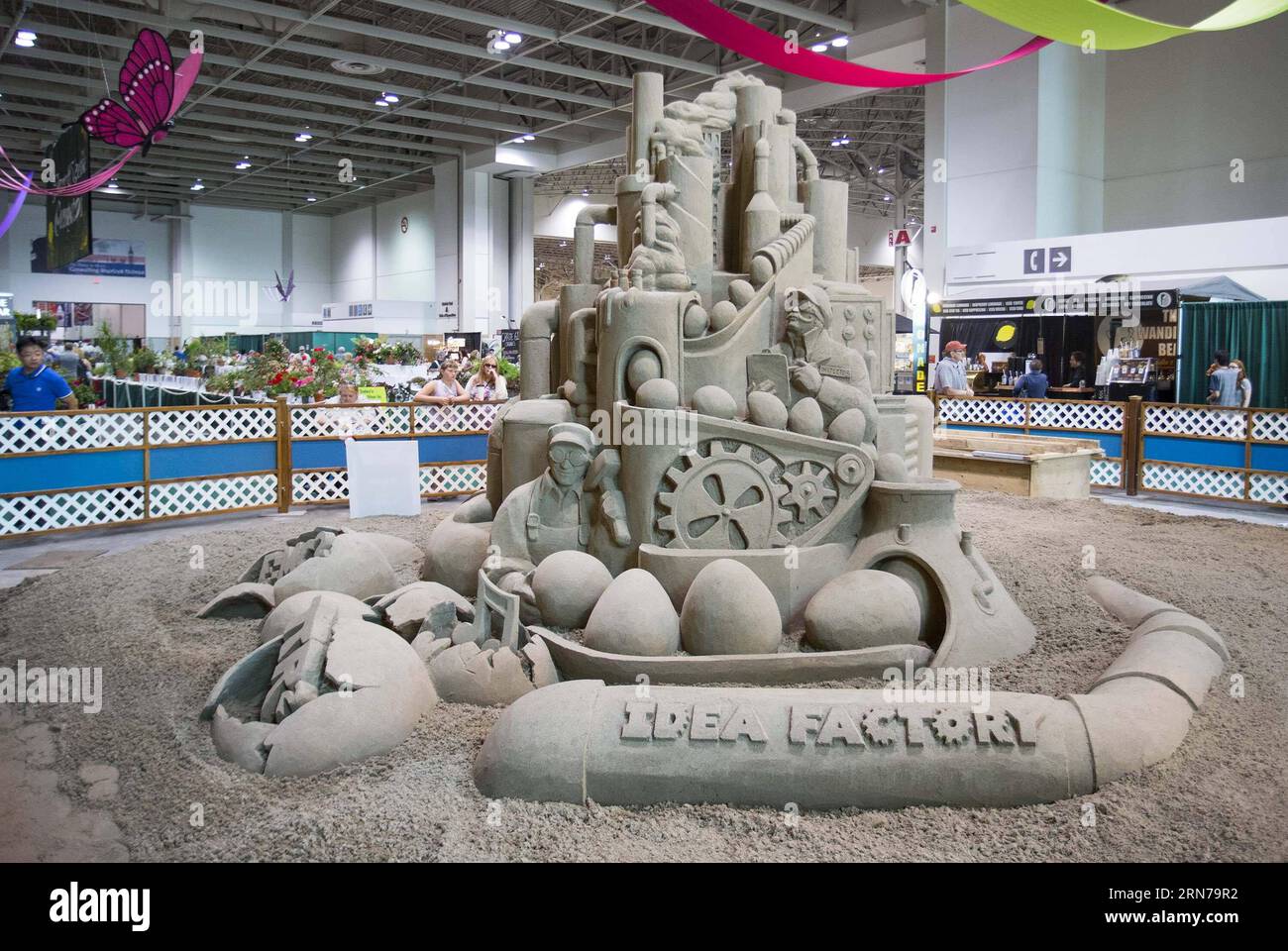 KULTUR Sandskulpturen Wettbewerb in Toronto (150829) -- TORONTO, Aug. 28, 2015 -- A sand sculpture is displayed during the 2015 International Sand Sculpting Pairs Competition at the 137th Canadian National Exhibition in Toronto, Canada, Aug. 28, 2015. ) CANADA-TORONTO-CANADIAN NATIONAL EXHIBITION-SAND SCULPTING PAIRS COMPETITION ZouxZheng PUBLICATIONxNOTxINxCHN   Culture Sand sculptures Competition in Toronto  Toronto Aug 28 2015 a Sand Sculpture IS displayed during The 2015 International Sand sculpting pairs Competition AT The 137th Canadian National Exhibition in Toronto Canada Aug 28 2015 C Stock Photo