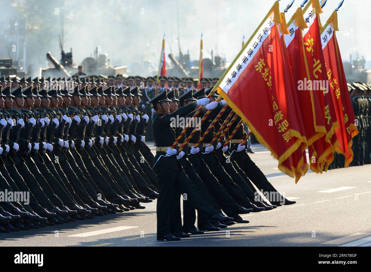 Жалаңаш қыздардың жақыннан түсірілген суреттері