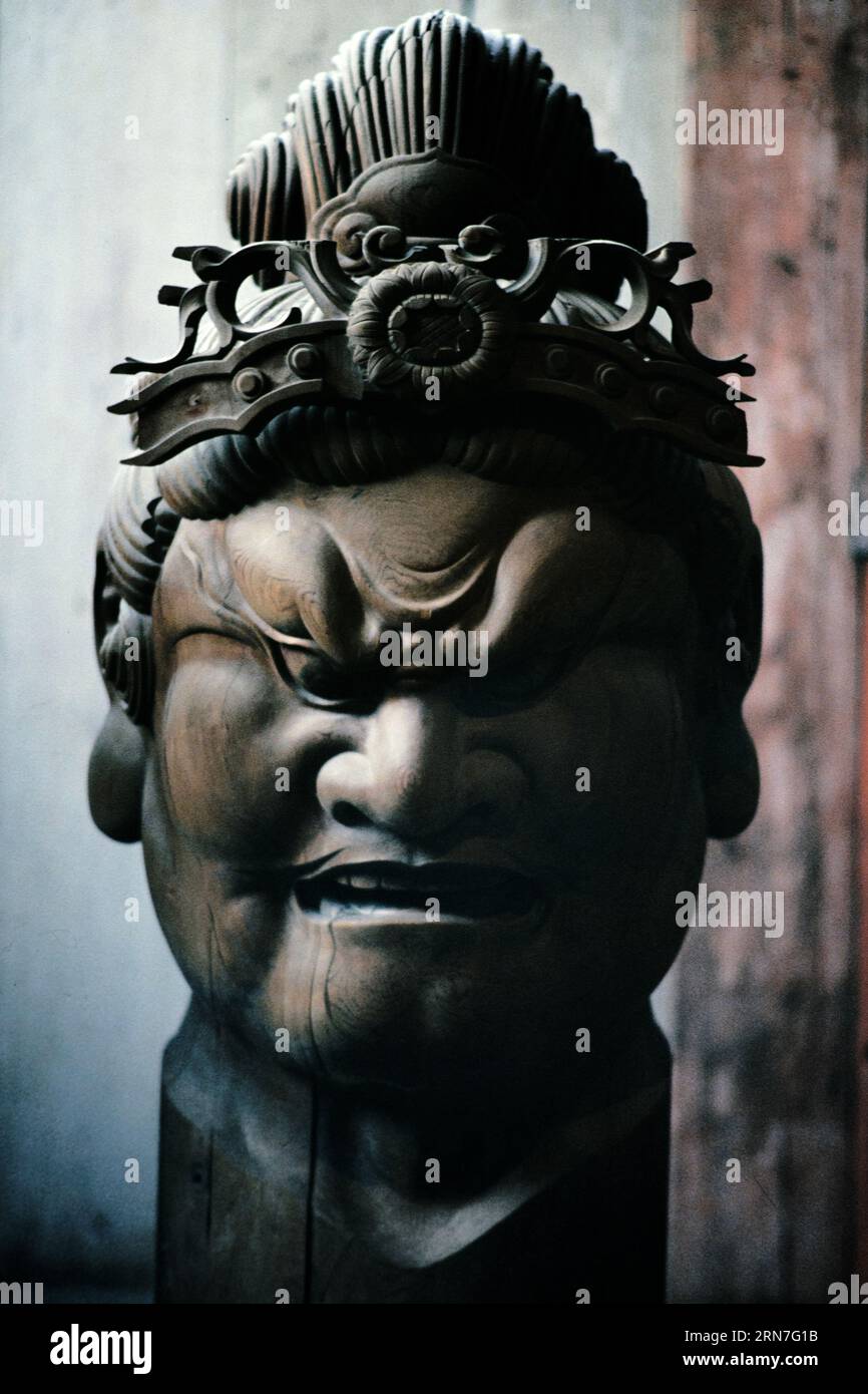 Powerful sculpture of a Japanese warrior Stock Photo Alamy