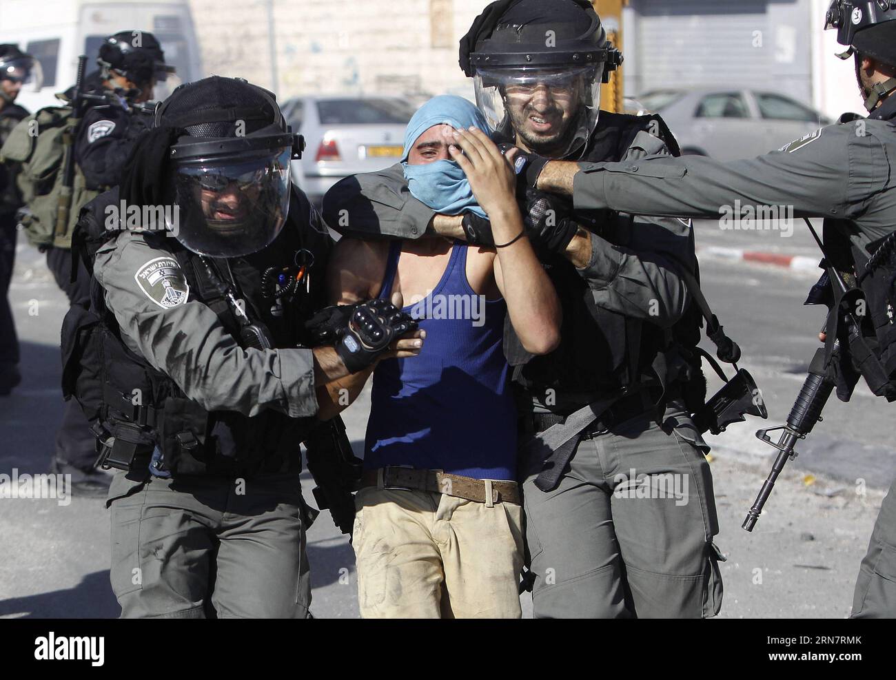 (150918) -- JERUSALEM, Sept. 18, 2015 -- Israeli Border Policemen ...