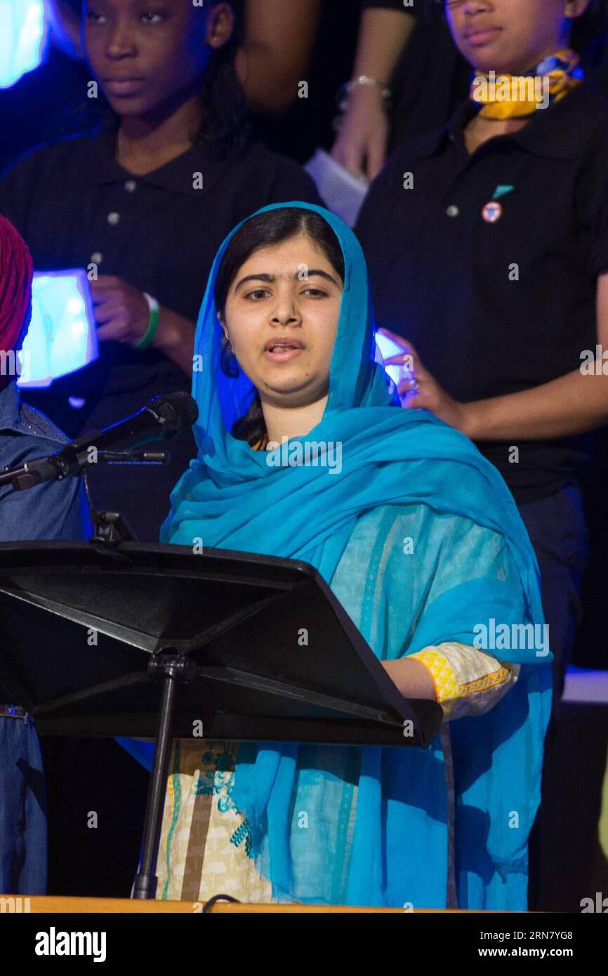 POLITIK UN Nachhaltigkeitsgipfel in New York (150925) -- NEW YORK, Sept. 25, 2015 -- Nobel Laureate Malala Yousafzai addresses the audience in the General Assembly Hall during the opening ceremony of the Sustainable Development Summit at the UN headquarters in New York, Sept. 25, 2015. A momentous sustainable development agenda, which charts a new era of sustainable development until 2030, was adopted on Friday by 193 UN member states at the UN Sustainable Development Summit at the UN headquarters in New York. ) UN-NEW YORK-SUSTAINABLE DEVELOPMENT SUMMIT LixMuzi PUBLICATIONxNOTxINxCHN   politi Stock Photo