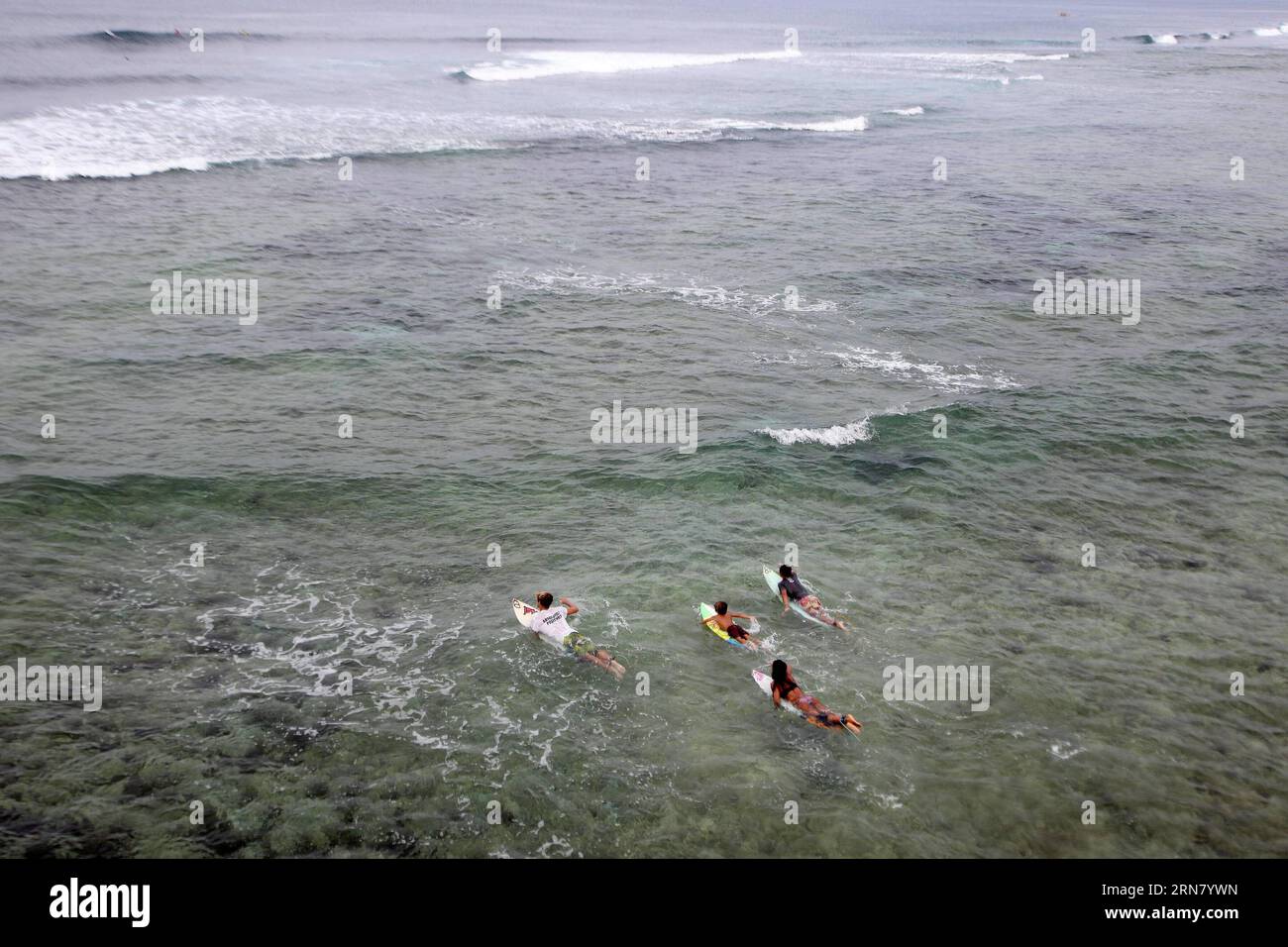 (150926) -- SIARGAO ISLAND, Sept. 26, 2015 -- Tourists surf in Siargao Island, the Philippines, Sept. 26, 2015. The presidential palace Malacanang said Friday that the Philippines is still generally safe after travel advisories were issued by foreign countries following last Monday s kidnapping at an island-resort in Davao del Norte. )(bxq) PHILIPPINES-SIARGAO ISLAND-TOURISM RouellexUmali PUBLICATIONxNOTxINxCHN   Iceland Sept 26 2015 tourists Surf in  Iceland The Philippines Sept 26 2015 The Presidential Palace Malacanang Said Friday Thatcher The Philippines IS quiet Generally Safe After Trave Stock Photo