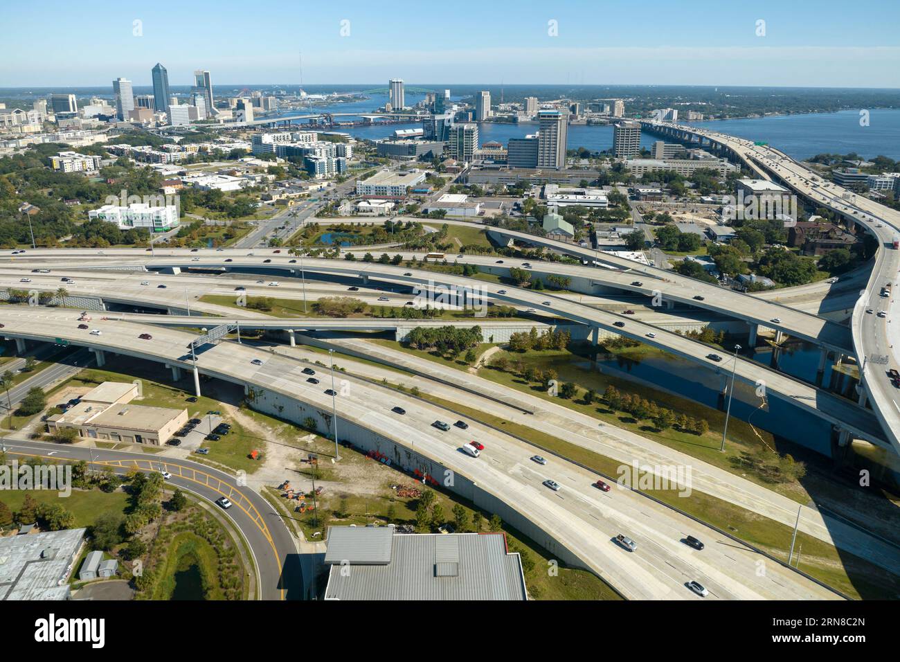 American freeway intersection fast driving hi-res stock photography and ...
