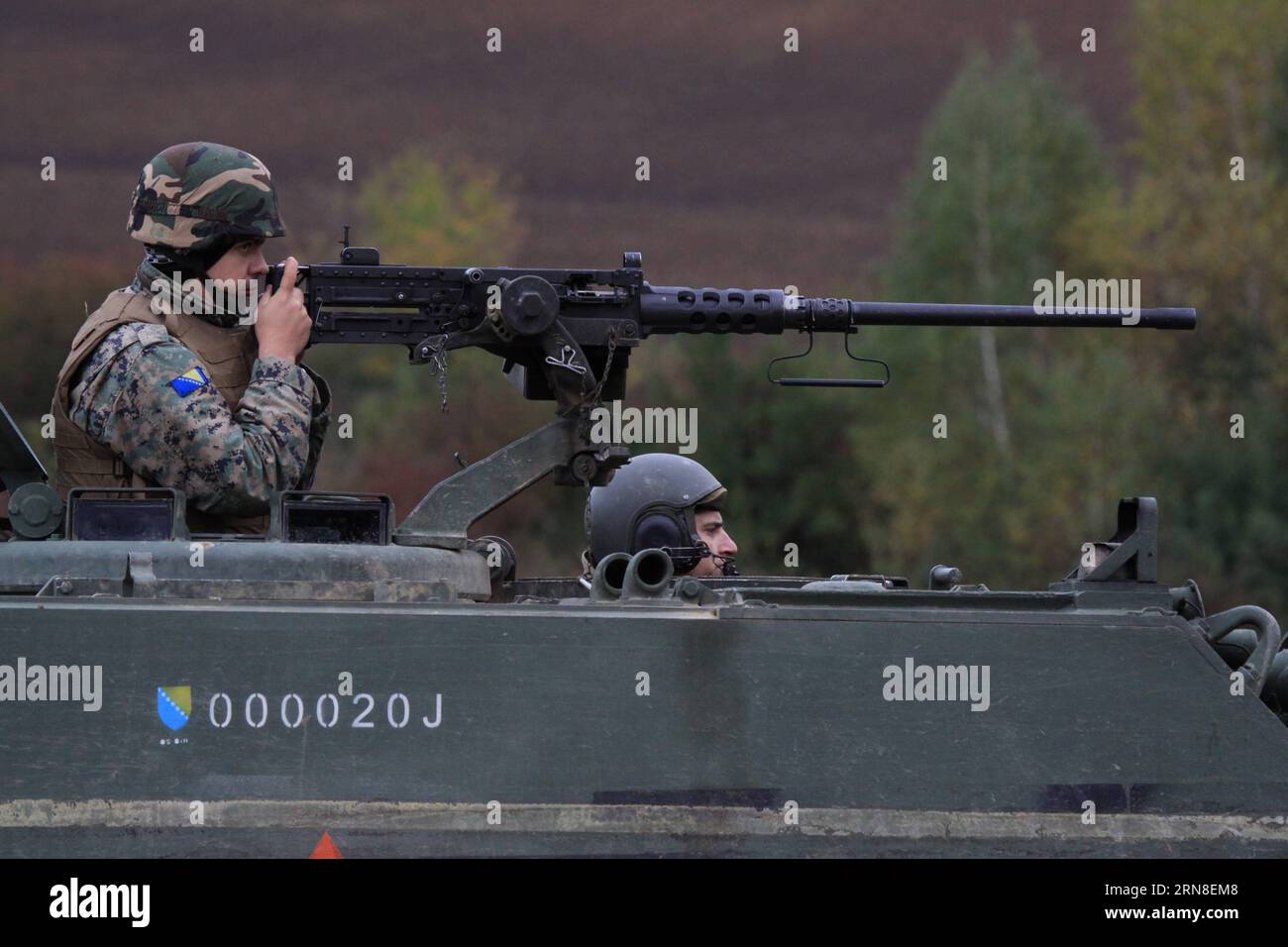 (151020) -- BANJA LUKA, Oct. 20, 2015 -- Bosnian soldiers attend an exercise together with European Union Forces (EUFOR) in Manjaca military base, 20km from Banja Luka, Bosnia-Herzegovina, on Oct. 20, 2015. EUFOR s military exercise Quick Response 2015 will be held until Oct. 22. ) BOSNIA AND HERZEGOVINA-BANJA LUKA-EUFOR-QUICK RESPONSE HarisxMemija PUBLICATIONxNOTxINxCHN   Banja Luka OCT 20 2015 Bosnian Soldiers attend to EXERCISE Together With European Union Forces EUFOR in  Military Base 20Km from Banja Luka Bosnia Herzegovina ON OCT 20 2015 EUFOR S Military EXERCISE Quick Response 2015 will Stock Photo