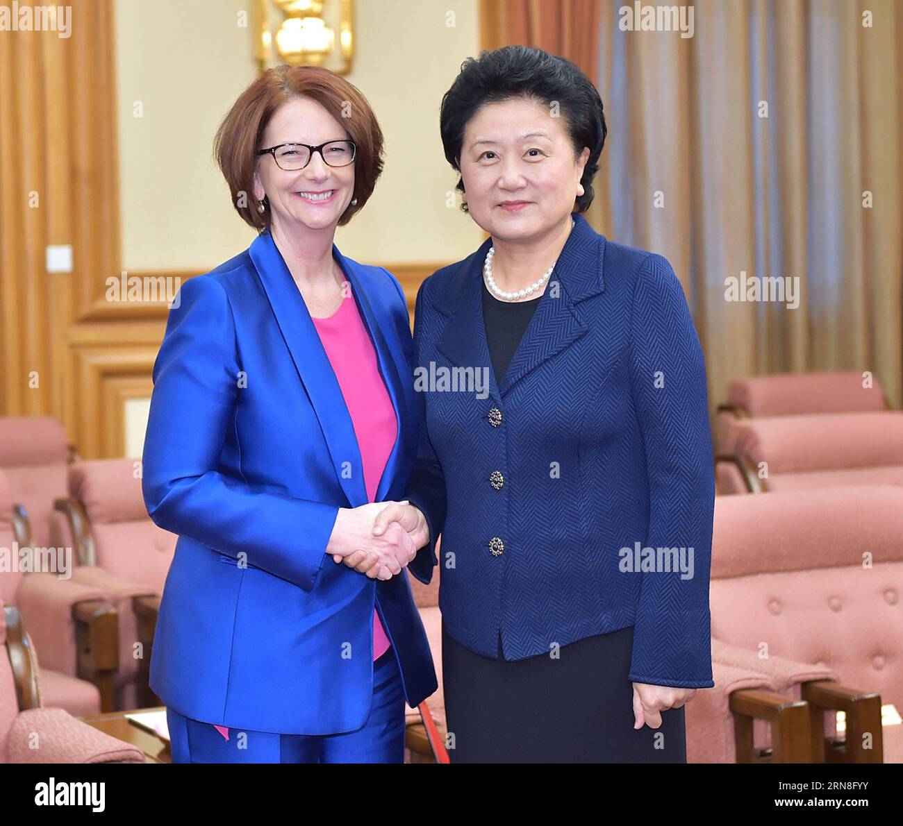 (151022) -- BEIJING, Oct. 22, 2015 -- Chinese Vice Premier Liu Yandong (R) meets with former Australian Prime Minister Julia Gillard, in Beijing, capital of China, Oct. 22, 2015. ) (wyo) CHINA-BEIJING-LIU YANDONG-GILLARD-MEETING (CN) LixTao PUBLICATIONxNOTxINxCHN   Beijing OCT 22 2015 Chinese Vice Premier Liu Yandong r Meets With Former Australian Prime Ministers Juliet Gillard in Beijing Capital of China OCT 22 2015 wyo China Beijing Liu Yandong Gillard Meeting CN LixTao PUBLICATIONxNOTxINxCHN Stock Photo