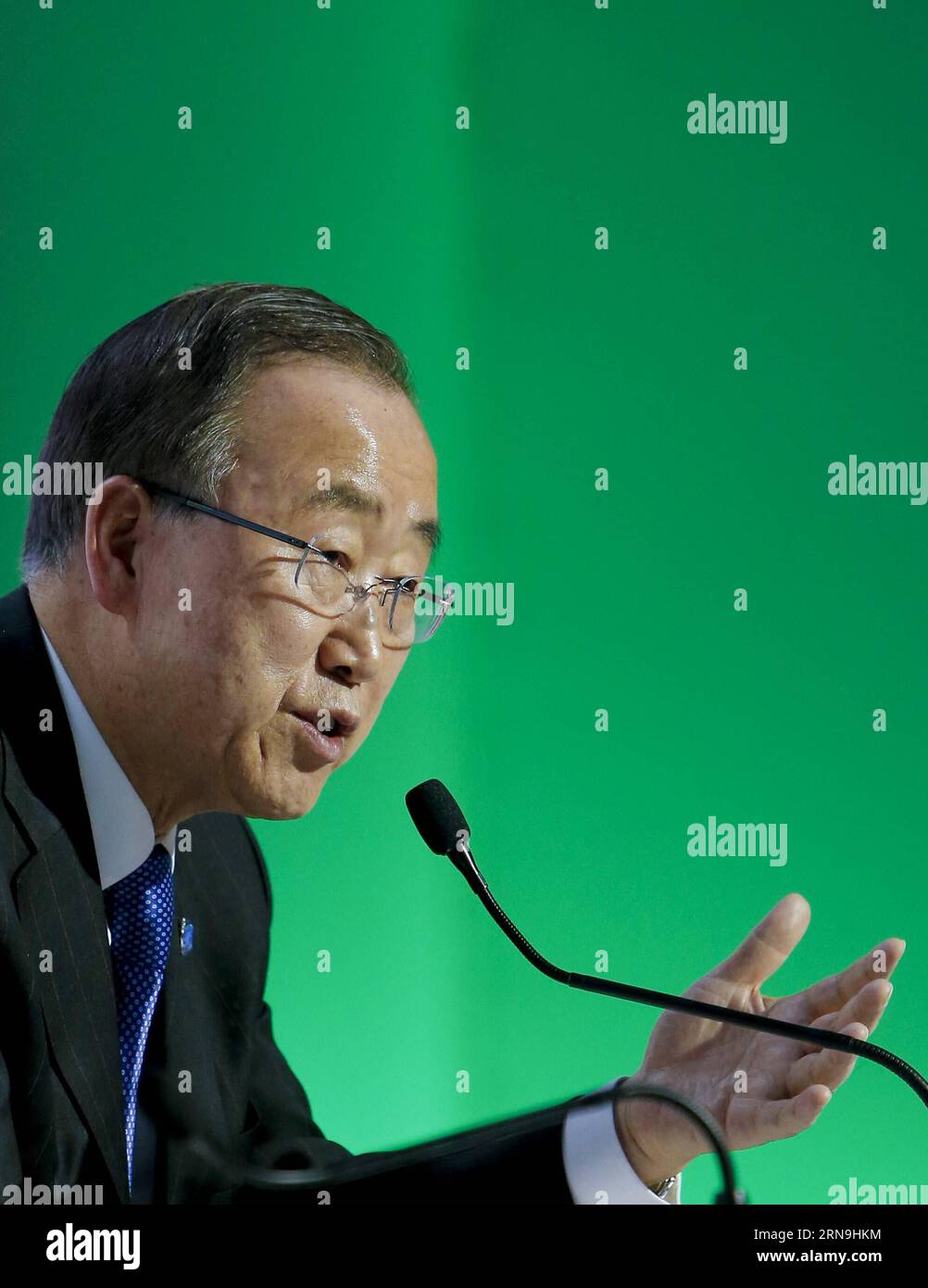 (151207) -- PARIS, Dec. 7, 2015 -- UN Secretary-General Ban Ki-moon speaks at a press conference during Paris Climate Change Conference at Le Bourget on the northern suburbs of Paris, France, Dec. 7, 2015. The ministers from all over the world met at the Paris Climate Change Conference, giving final push for the new global climate agreement. The Paris agreement is expected to be the second legally-binding instrument under the United Nations Framework Convention on Climate Change, a treaty which obliges developed countries to take the lead in cutting carbon emission and providing financial supp Stock Photo
