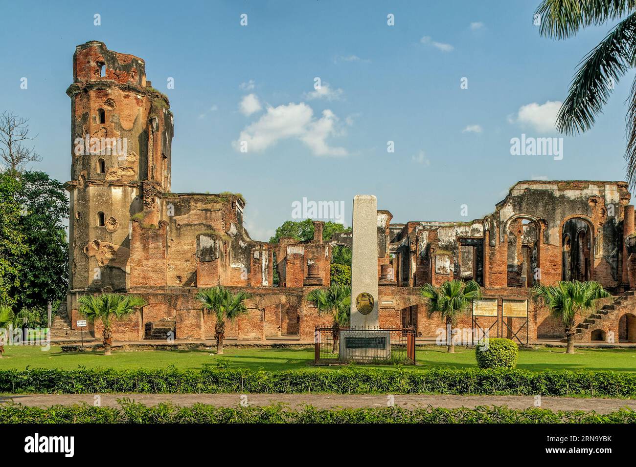 09 27 2005 Vintage Structures of British Residency complex in Lucknow ...