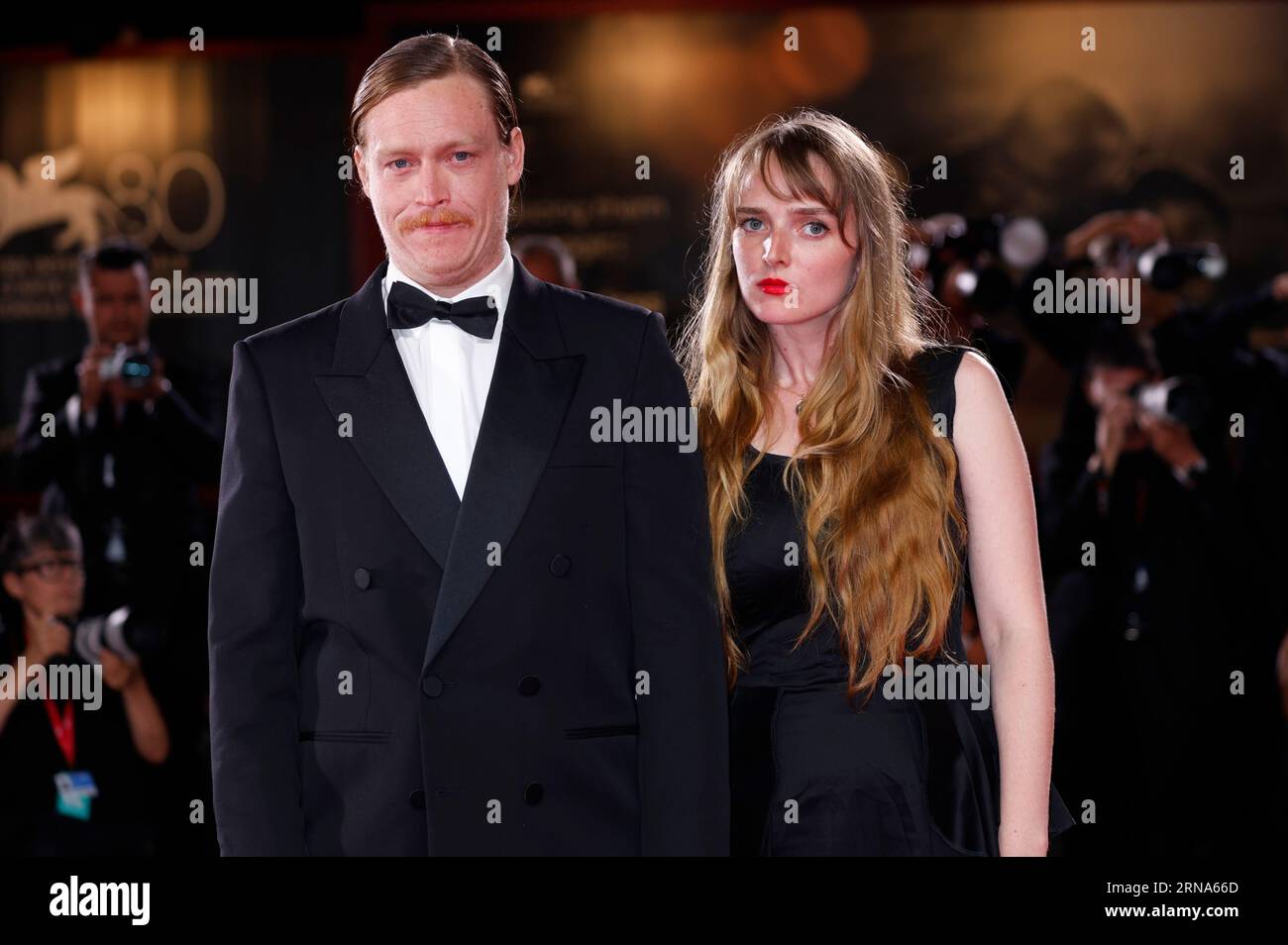 Caleb Landry Jones und Katya Zvereva bei der Premiere des Kinofilms