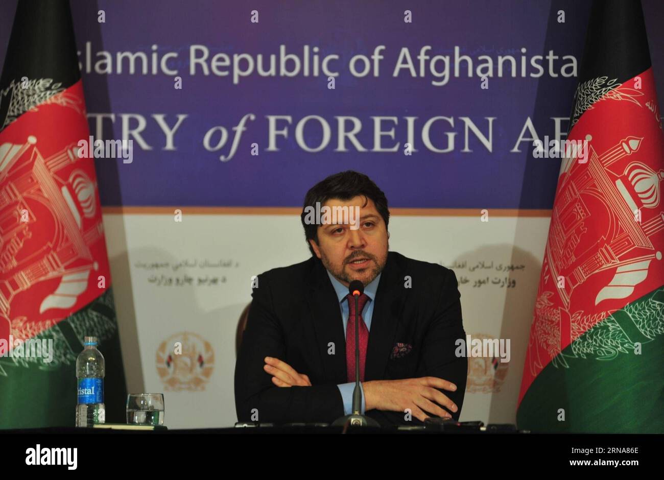 (160112) -- KABUL, Jan. 12, 2016 -- Afghan Deputy Foreign Minister Hekmat Khalil Karzai speaks during a press conference in Kabul, Afghanistan, Jan. 12, 2016. The second round of four-party meeting on Afghan peace process will be held in Kabul on Jan. 18. The delegations were led by Afghan Deputy Foreign Minister Hekmat Khalil Karzai, Pakistan s Foreign Secretary Aizaz Ahmad Chaudhry, the U.S. Special Representative for Afghanistan and Pakistan Richard G. Olson and China s Special Envoy for Afghanistan Deng Xijun. ) (djj) AFGHANISTAN-KABUL-PEACE TALKS Rahmin PUBLICATIONxNOTxINxCHN   160112 Kab Stock Photo