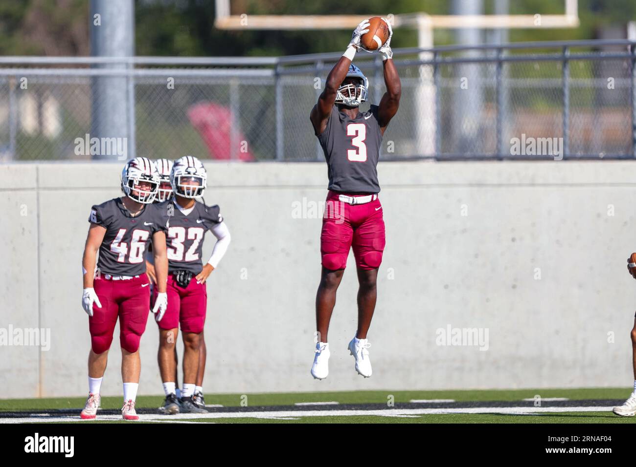 August 31, 2023:.Southern Nazarine University Crimson Storm Wide Receiver Ta'Jon Sparks (3) makes a catch during pregame at the NCAA Football game between the Harding University Bison and the Southern Nazarene University Crimson Storm at SNU Stadium in Bethany, OK. Ron Lane/CSM Stock Photo