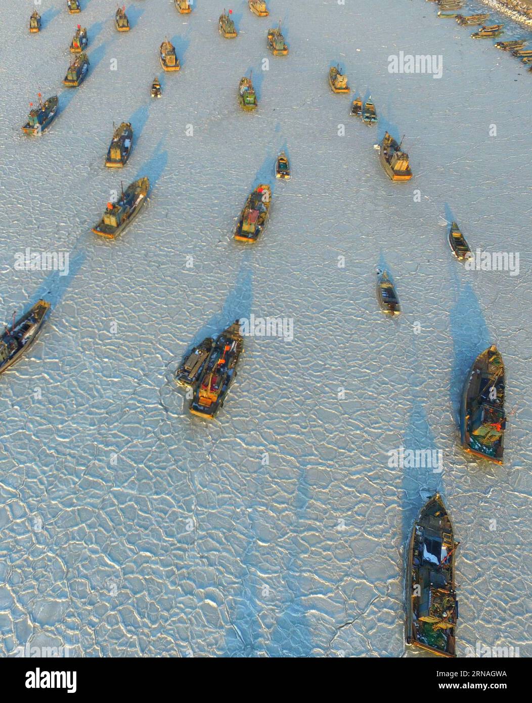 a. Yantai fishing port hi-res stock photography and images - Alamy