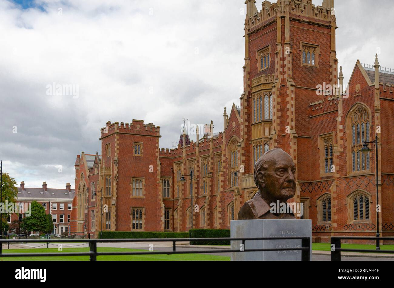 Belfast County Down Northern Ireland, August 24 2023 - Bust of Senator George Mitchell outside Queens University Belfast Stock Photo