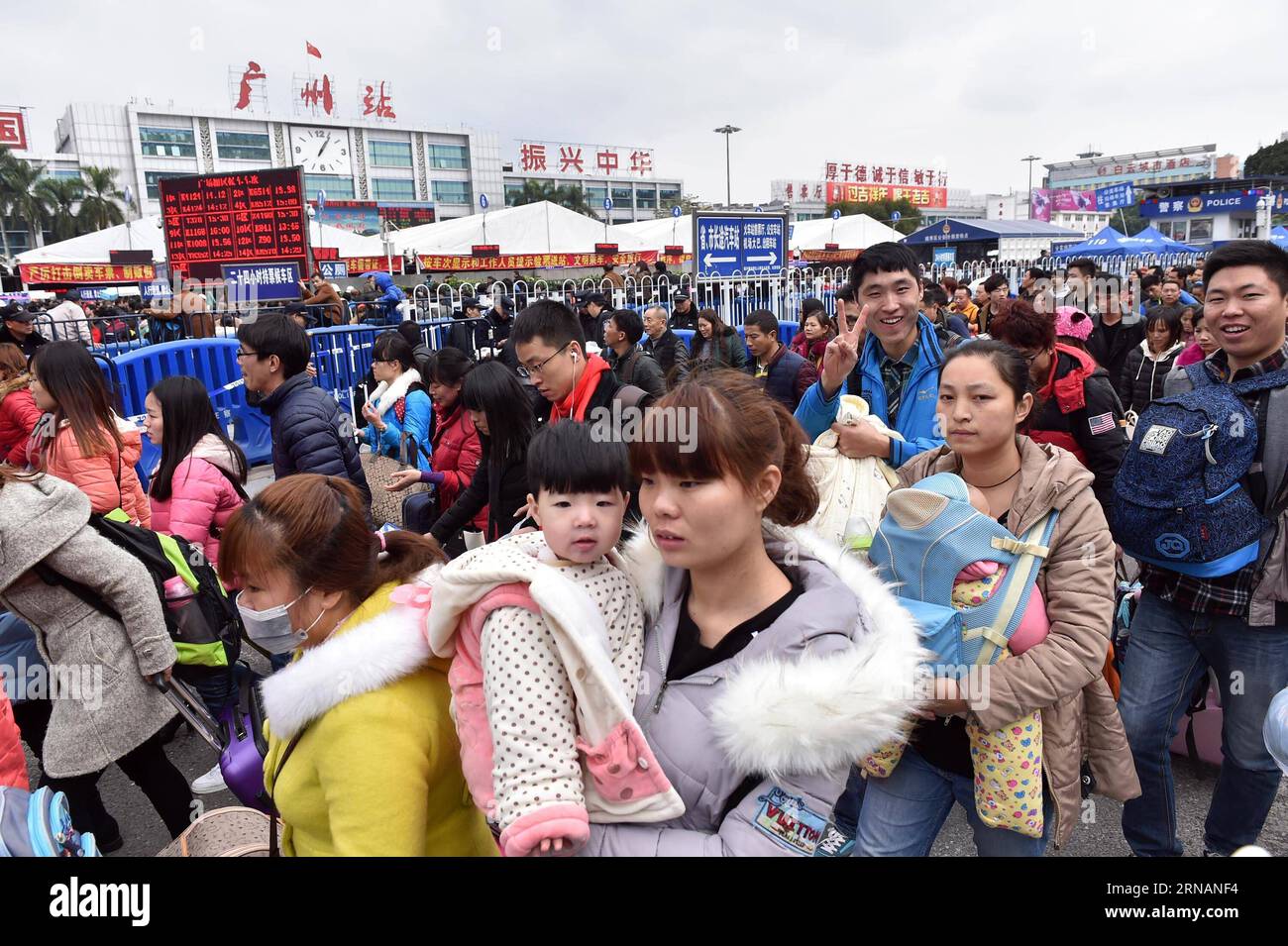 (160202) -- GUANGZHOU, Feb. 2, 2016 -- Passengers rushing home for the coming Spring Festival, or the Chinese Lunar New Year, are seen stranded out of Guangzhou railway station in Guangzhou,south China s Guangdong Province, Feb. 2, 2016. Some 50,000 passengers were detained in the railway station due to delays of trains caused by continous bad weather. ) (cxy) CHINA-GUANGZHOU-RAILWAY-PASSENGER-DELAY (CN) LiangxXu PUBLICATIONxNOTxINxCHN   Guangzhou Feb 2 2016 Passengers Rushing Home for The Coming Spring Festival or The Chinese Lunar New Year are Lakes stranded out of Guangzhou Railway Station Stock Photo