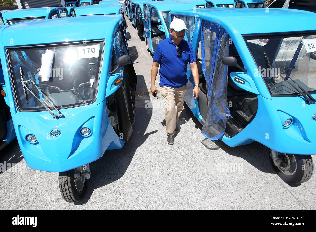 (160224) LAGUNA PROVINCE, Feb. 24, 2016 A production manager