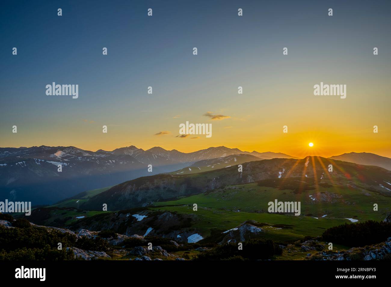 Sun Rising Over Europe Mornig sun hi-res stock photography and images - Alamy