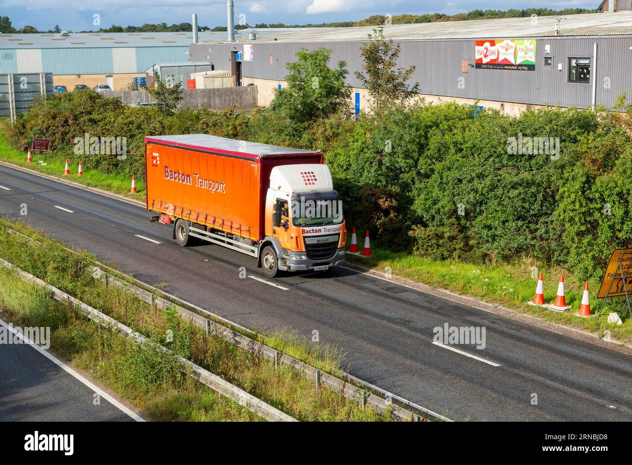 Daf lorry hires stock photography and images Alamy