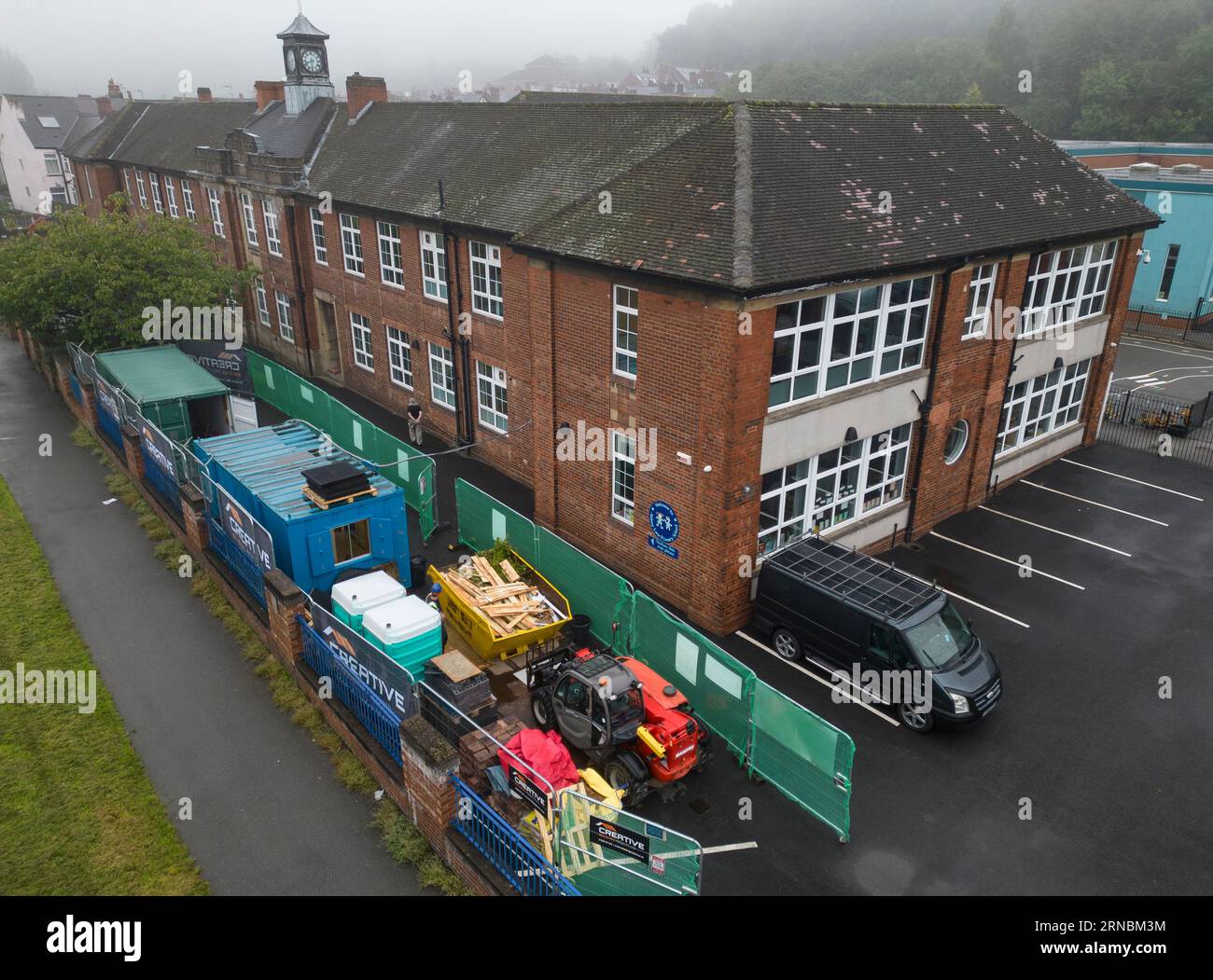 Abbey View Primary School Hi-res Stock Photography And Images - Alamy