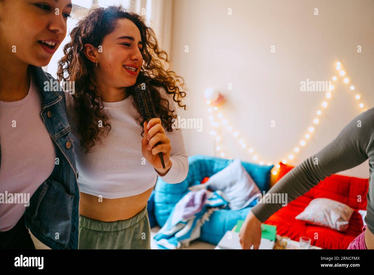 Singing hairbrush hi-res stock photography and images - Alamy