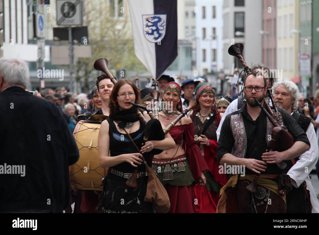 People get welldressed and go on parade to celebrate the 500th