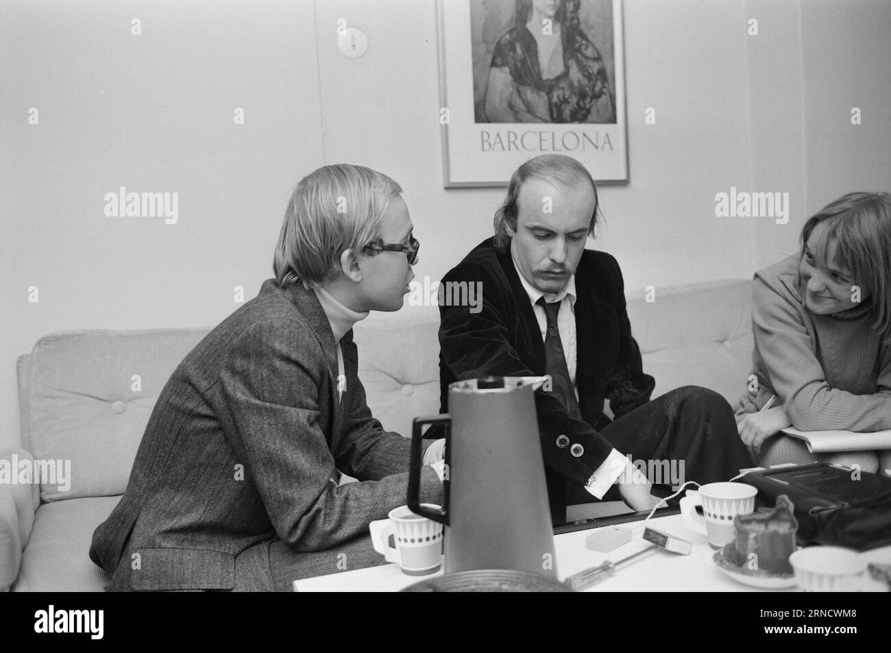 Dont do anything Black and White Stock Photos & Images Alamy