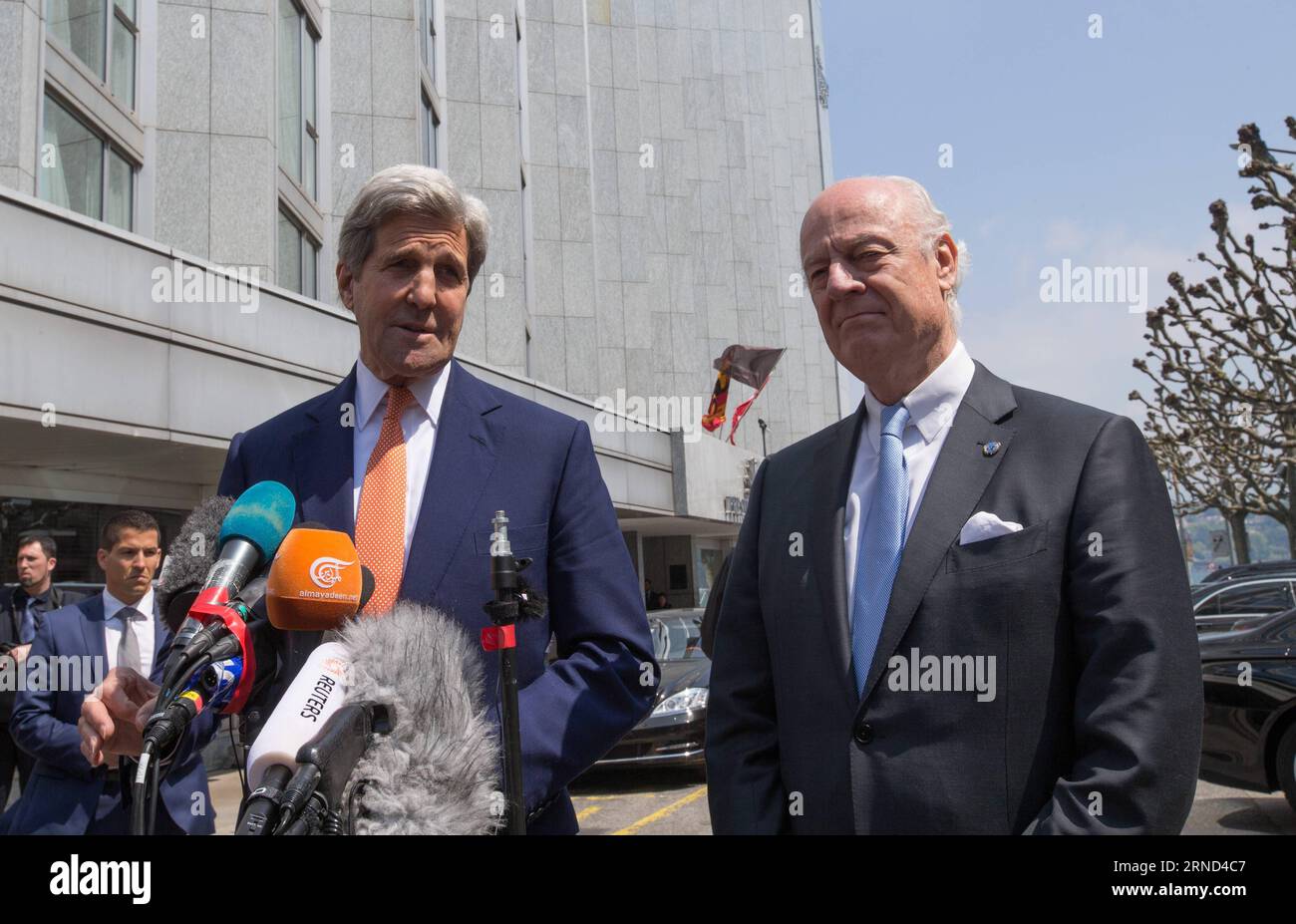 (160502) -- GENEVA, May 2, 2016 -- U.S. Secretary of State John Kerry (L) and UN Special Envoy for Syria Staffan de Mistura hold a press conference after their meeting in a hotel in Geneva, Switzerland, May 2, 2016. U.S. Secretary of State John Kerry on Monday urged all parties to the Syrian conflict to end violence and restore the cessation of hostilities during his second day trip here for talks focusing on the Syrian situation. ) SWITZERLAND-GENEVA-SYRIAN CONFLICT-US-KERRY XuxJinquan PUBLICATIONxNOTxINxCHN   160502 Geneva May 2 2016 U S Secretary of State John Kerry l and UN Special Envoy f Stock Photo