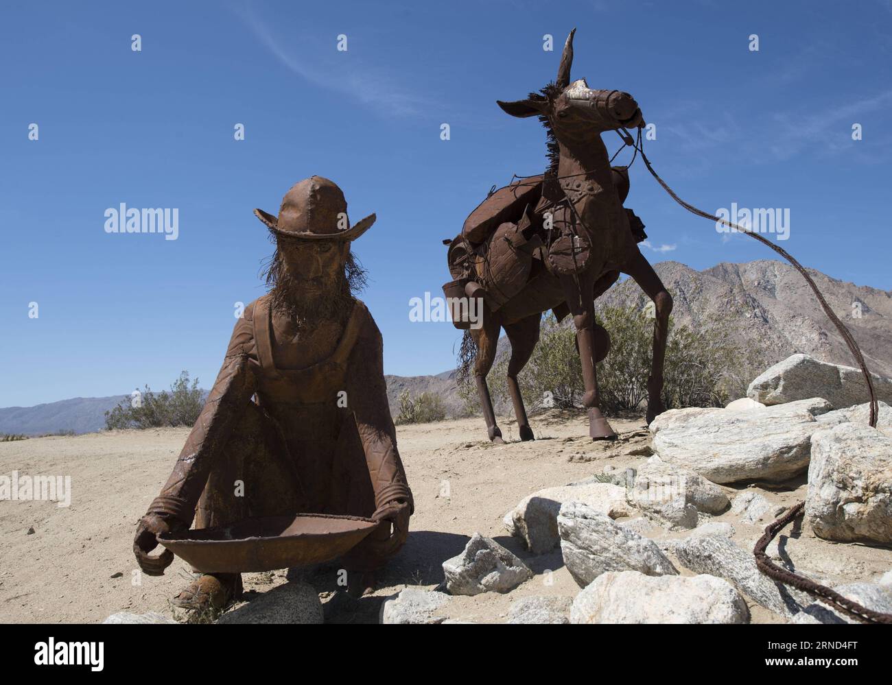 350 foot long hires stock photography and images Alamy