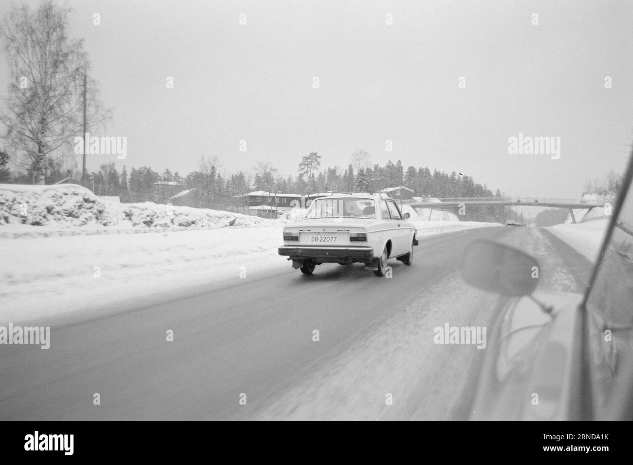 Actual 03 - 6 - 1974: The smallest came FarthestThis is how we delay the petrol card. In these petrol-poor times, it is definitely an advantage to have a small car, confirmed this test which Aktuell carried out together with professionals.  The road to Drammen is long, and the hope of reaching the Lier slopes is fading.  Photo: Sverre A. Børretzen / Aktuell / NTB ***PHOTO NOT IMAGE PROCESSED*** This text has been automatically translated! Stock Photo