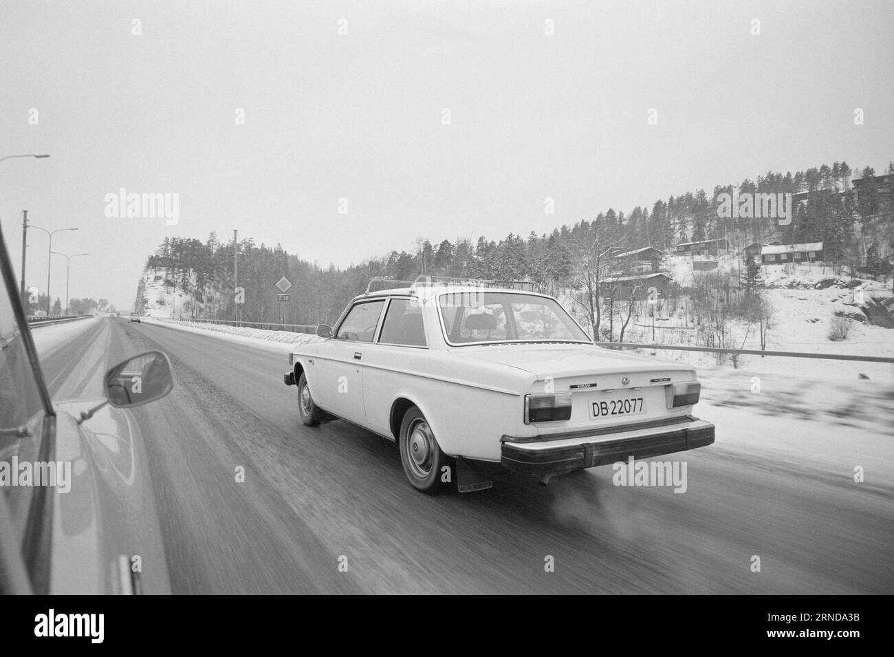Actual 03 - 6 - 1974: The smallest came FarthestThis is how we delay the petrol card. In these petrol-poor times, it is definitely an advantage to have a small car, confirmed this test which Aktuell carried out together with professionals.  Photo: Sverre A. Børretzen / Aktuell / NTB ***PHOTO NOT IMAGE PROCESSED*** This text has been automatically translated! Stock Photo