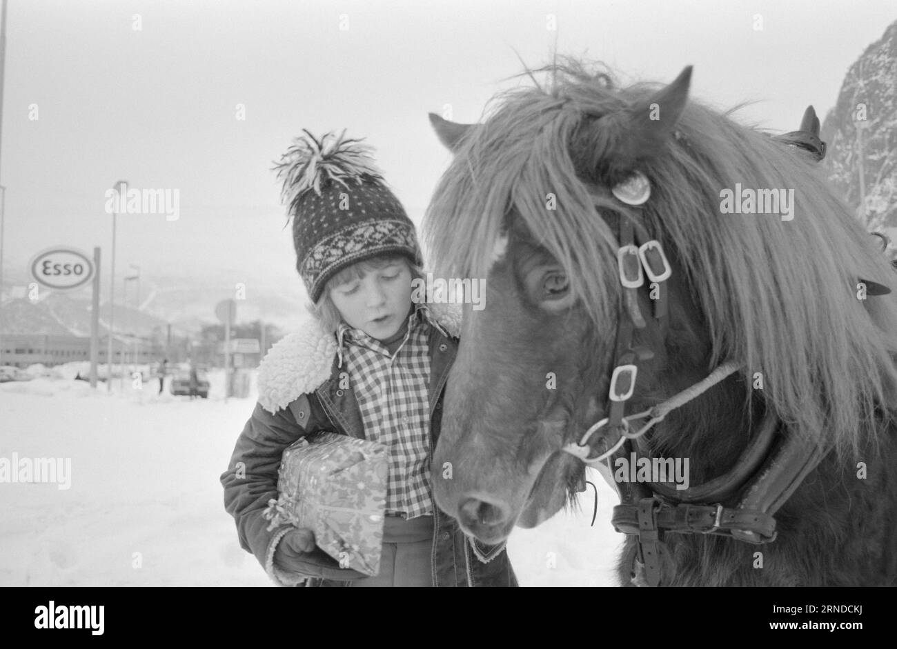 Actual 02 - 3 -1974: Here comes RatitiTen-year-old Eivind 'Ratiti' Løberg from Sunndalsøra charmed Norwegian and Swedish TV viewers over the Christmas weekend with his unrestrained performance and talented singing. Now he wants to sing pop and act in films.  Photo: Kjell Bakken / Aktuell / NTB ***PHOTO NOT IMAGE PROCESSED*** This text has been automatically translated! Stock Photo