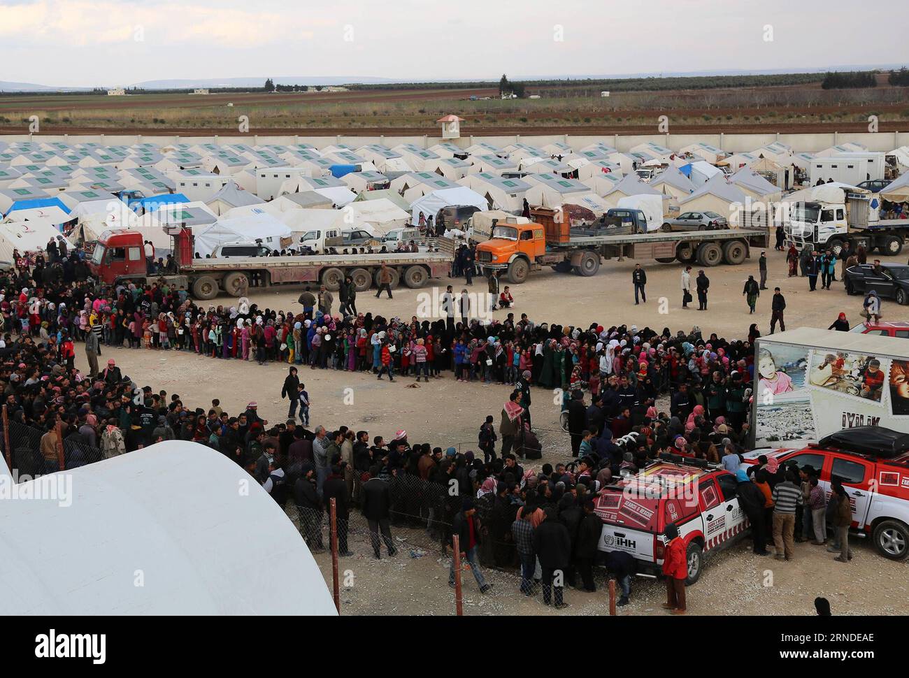 Photo taken on Feb. 10, 2016 shows a refugee camp in Kilis, Turkey. Kilis, a Turkish border city grappling with a population of Syrian refugees larger than its own, has high hopes for the first-ever World Humanitarian Summit slated for May 23-24 in Istanbul. ) TURKEY-REFUGEE ISSUE-WORLD HUMANITARIAN SUMMIT Cihan PUBLICATIONxNOTxINxCHN   Photo Taken ON Feb 10 2016 Shows a Refugee Camp in Kilis Turkey Kilis a Turkish Border City grappling With a Population of Syrian Refugees Larger than its Own has High Hopes for The First Ever World Humanitarian Summit slated for May 23 24 in Istanbul Turkey Re Stock Photo