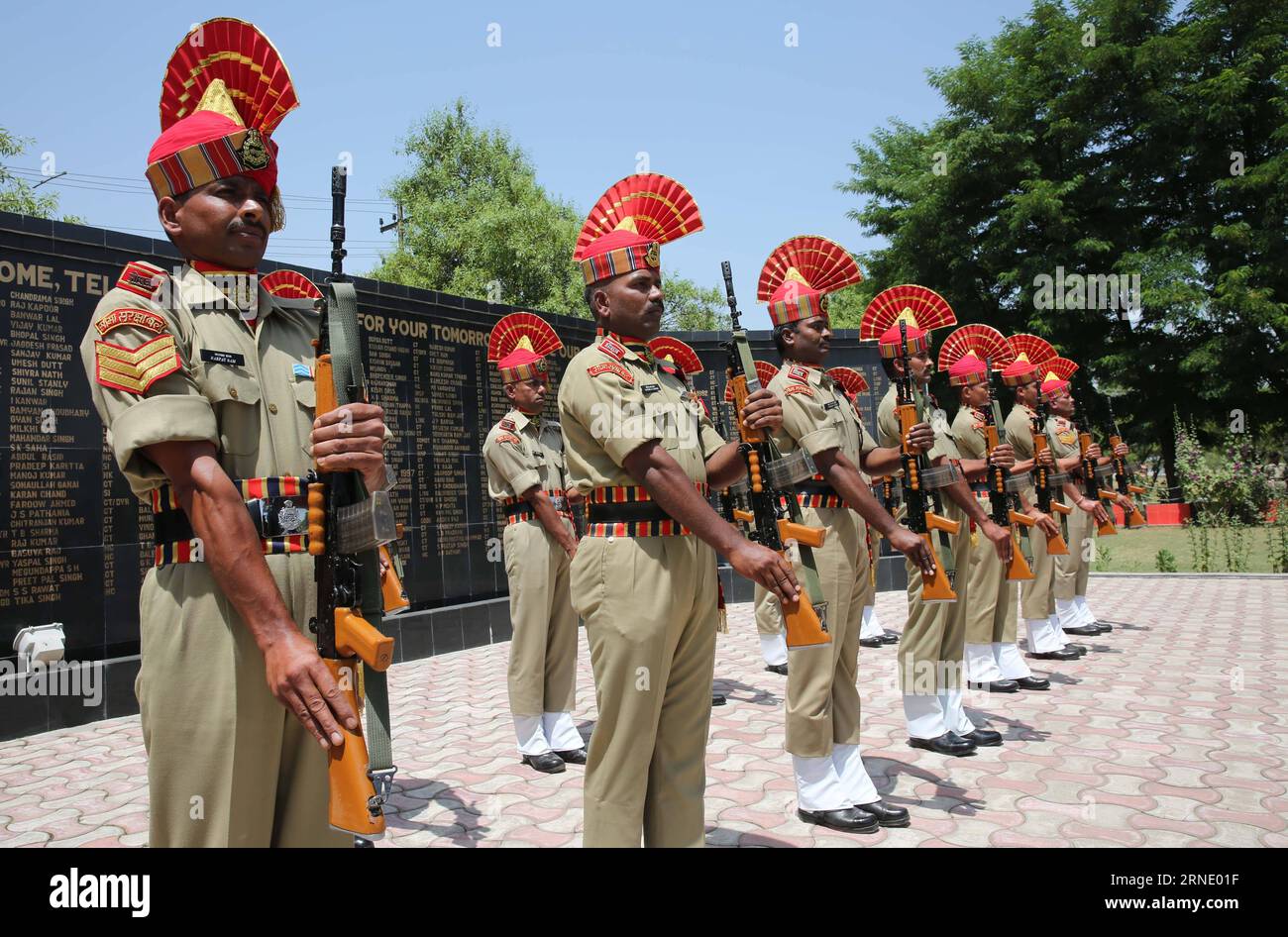 (160604) -- SRINAGAR, June 4, 2016 -- Indian border guards of India s Border Security Force (BSF) pay homage to slain border guards during a wreath laying ceremony at a BSF camp in the outskirts of Srinagar, summer capital of Indian-controlled Kashmir, June 4, 2016. The militant attack on convoy of India s Border Security Force (BSF) on Friday left three border guards dead and nine others wounded, two of them critically, in restive Indian-controlled Kashmir, officials said. ) (cyc) INDIA-KASHMIR-SRINAGAR-MILITANT ATTACK JavedxDar PUBLICATIONxNOTxINxCHN   160604 Srinagar June 4 2016 Indian Bord Stock Photo