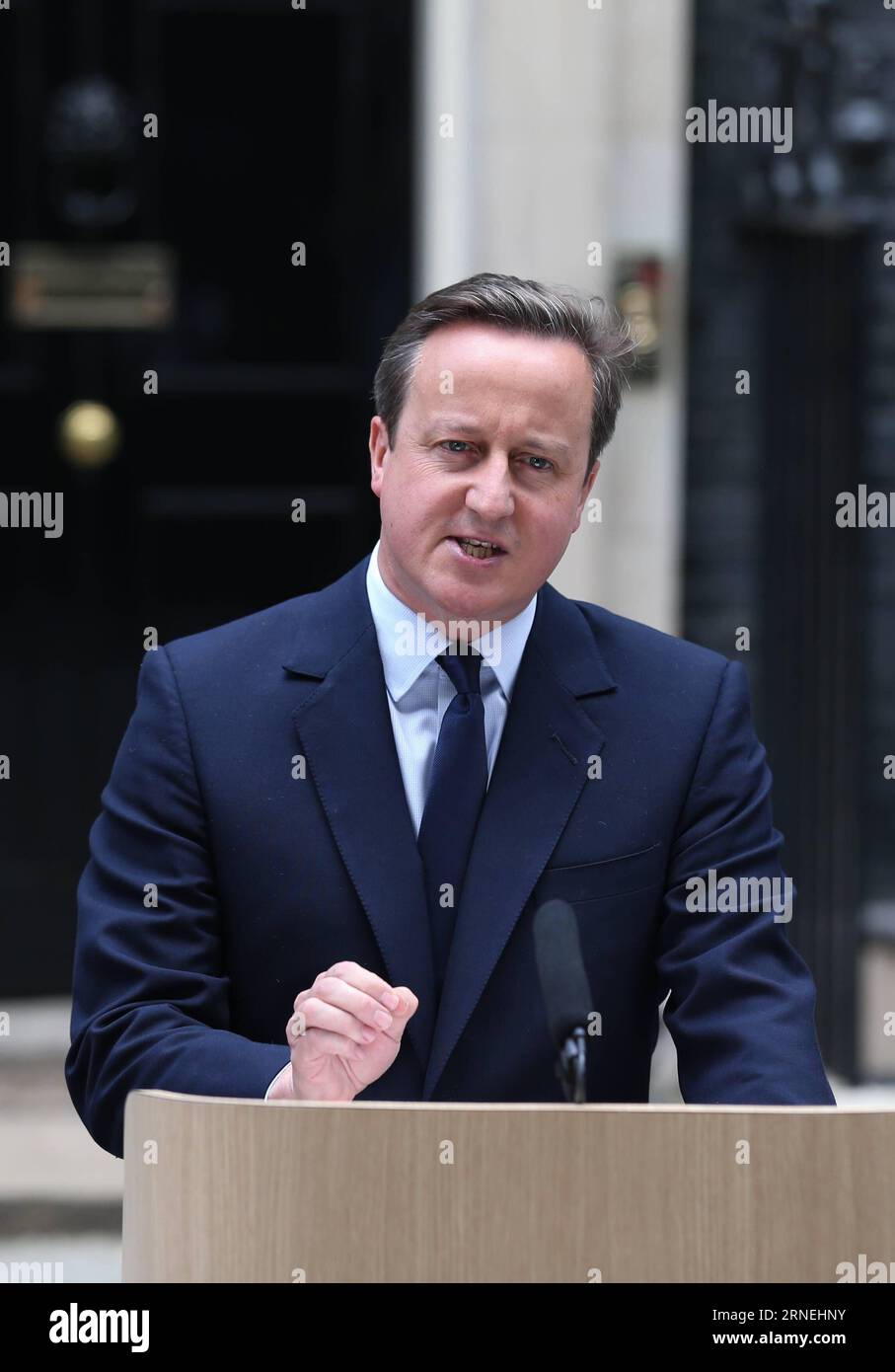 (160624) -- LONDON, June 24, 2016 -- File photo taken on June 21, 2016 shows British Prime Minister David Cameron delivering a speech at 10 Downing Street in London. British Prime Minister David Cameron announced his resignation on Friday. ) BRITAIN-LONDON-CAMERON-RESIGNATION-FILE HanxYan PUBLICATIONxNOTxINxCHN   160624 London June 24 2016 File Photo Taken ON June 21 2016 Shows British Prime Ministers David Cameron Delivering a Speech AT 10 Downing Street in London British Prime Ministers David Cameron announced His Resignation ON Friday Britain London Cameron Resignation File HanxYan PUBLICAT Stock Photo