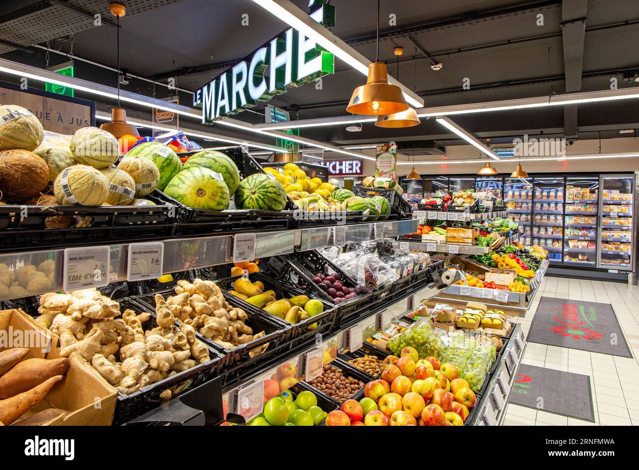 Interior Of A French Supermarket In Monaco Stock Photo Alamy interior-of-a-french-supermarket-in-monaco-stock-photo-alamy