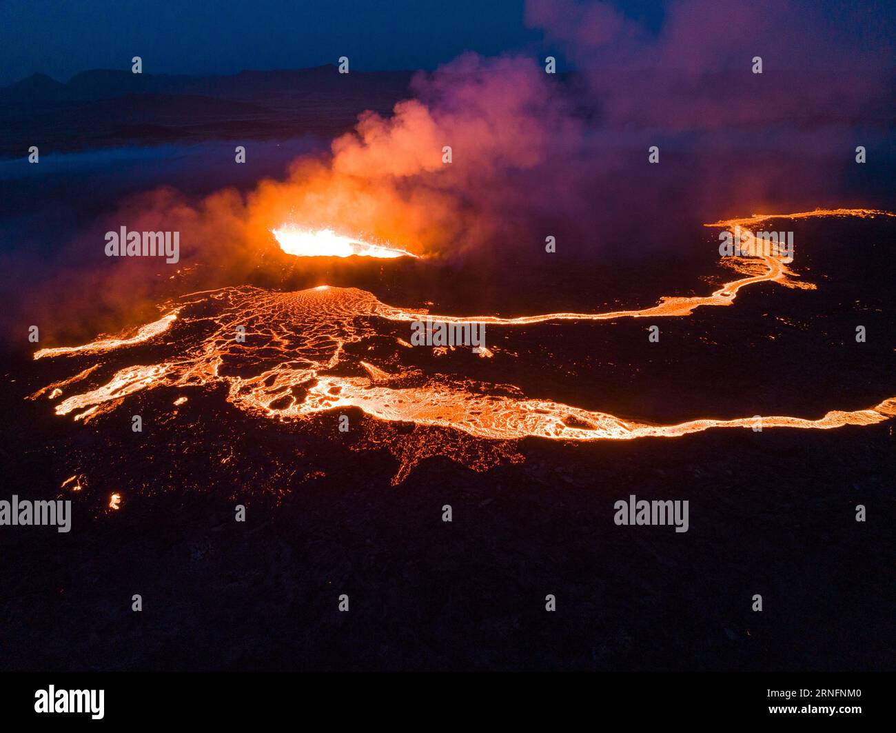 Images from the recent volcanic eruption at Litli-Hrutur in the ...