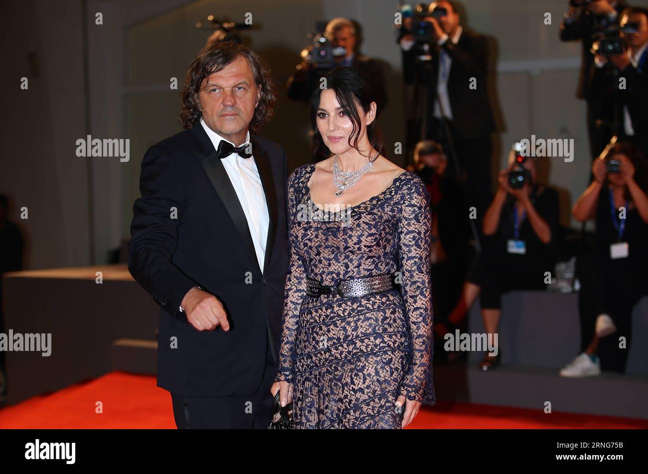 Filmfestspiele Venedig - On The Milky Road Premiere (160909) -- VENICE, Sept. 9, 2016 -- Director Emir Kusturica(L) and actress Monica Bellucci arrive for the premiere of the movie Na Mlijecnom Putu (On The Milky Road) at the 73rd Venice Film Festival in Venice, Italy, on Sept. 9, 2016. ) ITALY-VENICE-FILM FESTIVAL-ON THE MILKY ROAD JinxYu PUBLICATIONxNOTxINxCHN   Film Festival Venice ON The MILKY Road Premiere 160909 Venice Sept 9 2016 Director Emir Kusturica l and actress Monica Bellucci Arrive for The Premiere of The Movie Na  Putu ON The MILKY Road AT The 73rd Venice Film Festival in Venic Stock Photo