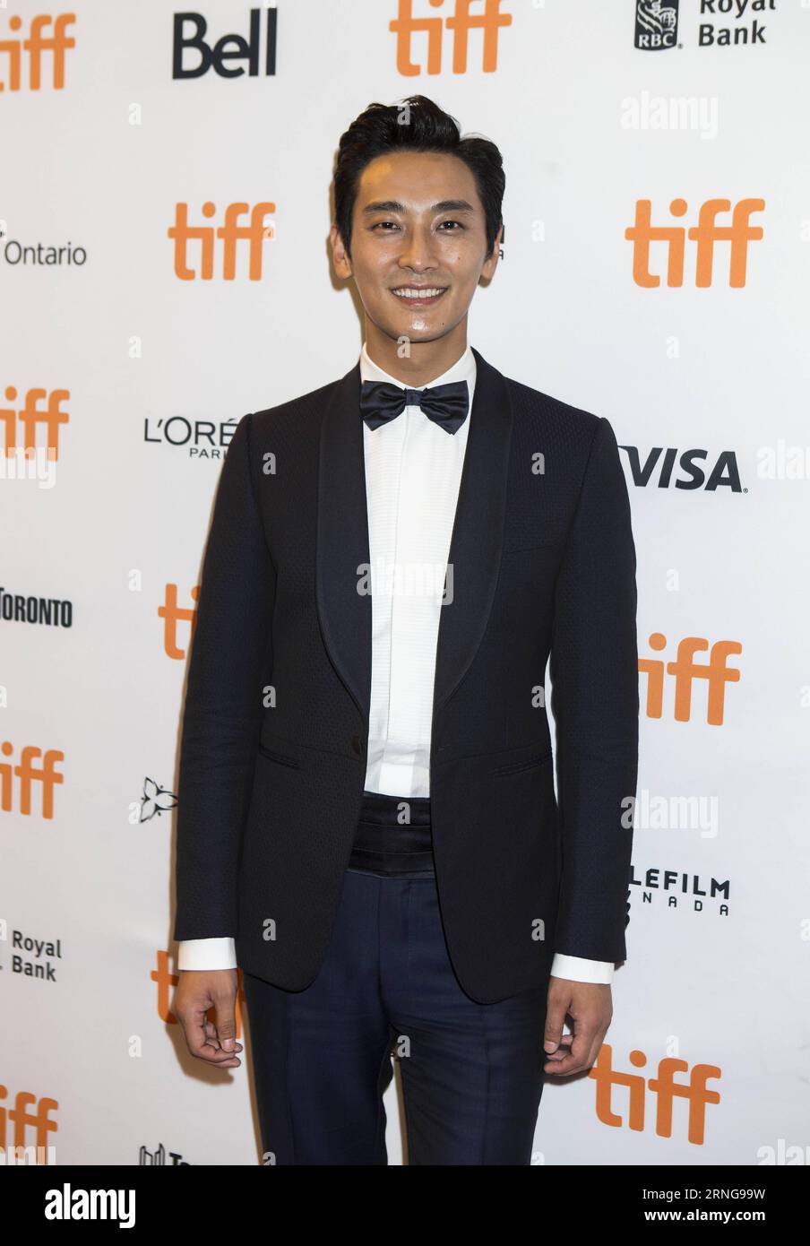 (160914) -- TORONTO, Sept. 13, 2016 -- South Korean actor Ju Ji-hoon attends the world premiere of the film Asura:The City of Madness at the Elgin Theater during the 41st Toronto International Film Festival in Toronto, Canada, Sept. 13, 2016. ) (lrz) CANADA-TORONTO-FILM FESTIVAL- ASURA ZouxZheng PUBLICATIONxNOTxINxCHN   160914 Toronto Sept 13 2016 South Korean Actor JU ji Hoon Attends The World Premiere of The Film Asura The City of Madness AT The Elgin Theatre during The 41st Toronto International Film Festival in Toronto Canada Sept 13 2016 lrz Canada Toronto Film Festival Asura ZouxZheng PU Stock Photo