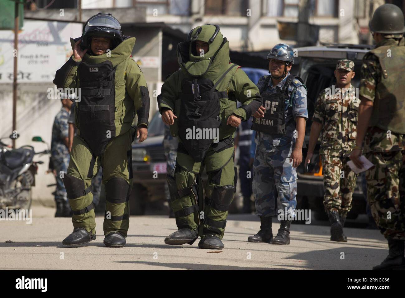 Pressure cooker bomb hires stock photography and images Alamy