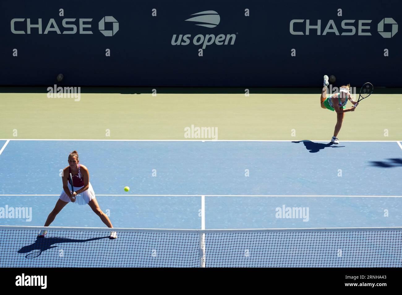 Czechs in Action: Nosková Eyes US Open Quarterfinals & Fruhvirtová Fights for Title Czechs in Action: Nosková Eyes US Open Quarterfinals & Fruhvirtová Fights for Title