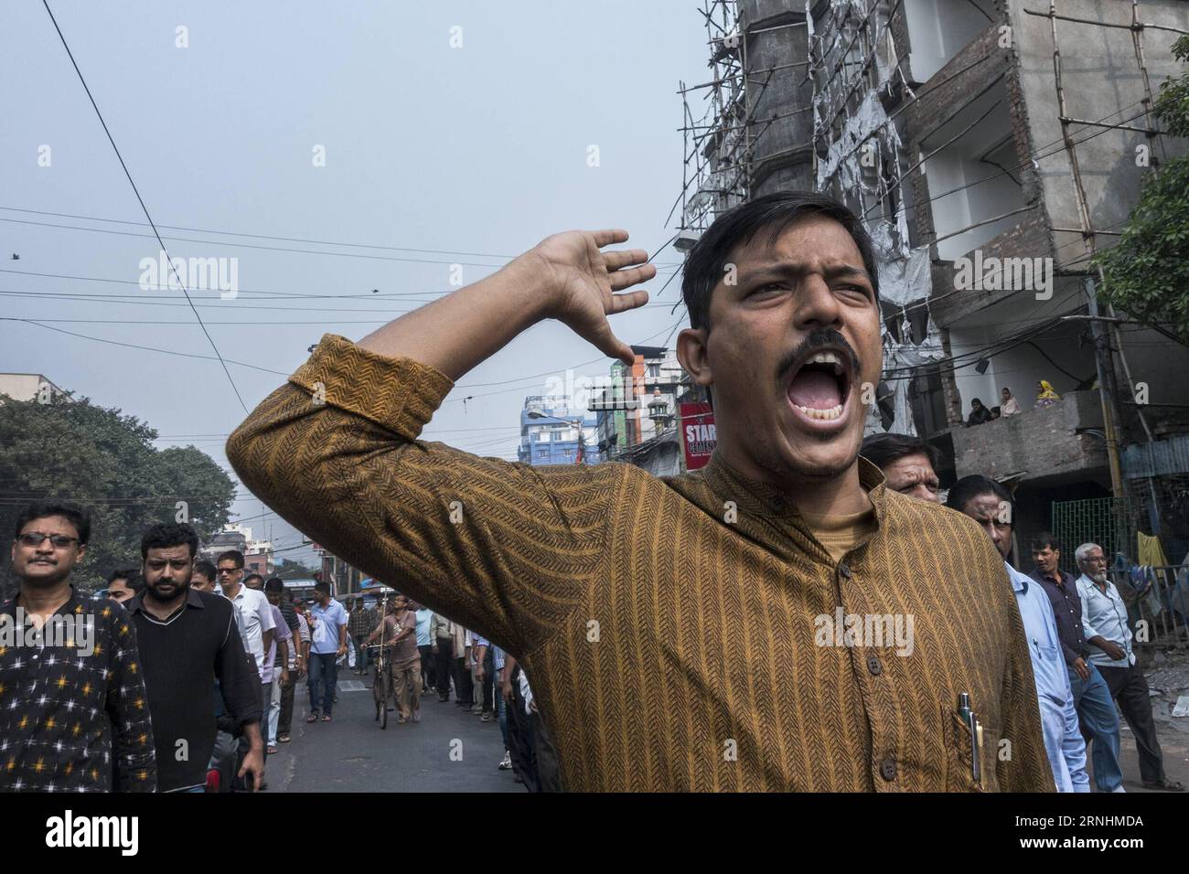 (161128) -- KOLKATA, Nov. 28, 2016 -- An Indian activist from the Communist Party of India (Marxist) protests against the recent demonetization move at a rally in Kolkata, capital of eastern Indian state West Bengal, Nov. 28, 2016. India s opposition parties Monday called for nationwide protests over the government s demonetization move. ) (lrz) INDIA-KOLKATA-PROTEST TumpaxMondal PUBLICATIONxNOTxINxCHN   Kolkata Nov 28 2016 to Indian Activist from The Communist Party of India Marxist Protest against The Recent  Move AT a Rally in Kolkata Capital of Eastern Indian State WEST Bengal Nov 28 2016 Stock Photo