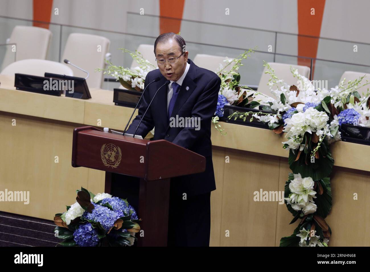 UNITED NATIONS, Nov. 29, 2016 -- United Nations Secretary-General Ban Ki-moon addresses a memorial for Joseph Verner Reed at the United Nations headquarters in New York, the United States, Nov. 29, 2016. The United Nations on Tuesday held a memorial to pay tribute to Joseph Verner Reed, a U.S. veteran diplomat who served in 1987 as the UN under-secretary-general to head the then UN Department of Political and General Assembly Affairs. ) (gj) UN-NEW YORK-JOSEPH REED-MEMORIAL LixMuzi PUBLICATIONxNOTxINxCHN   United Nations Nov 29 2016 United Nations Secretary General Ban KI Moon addresses a Memo Stock Photo