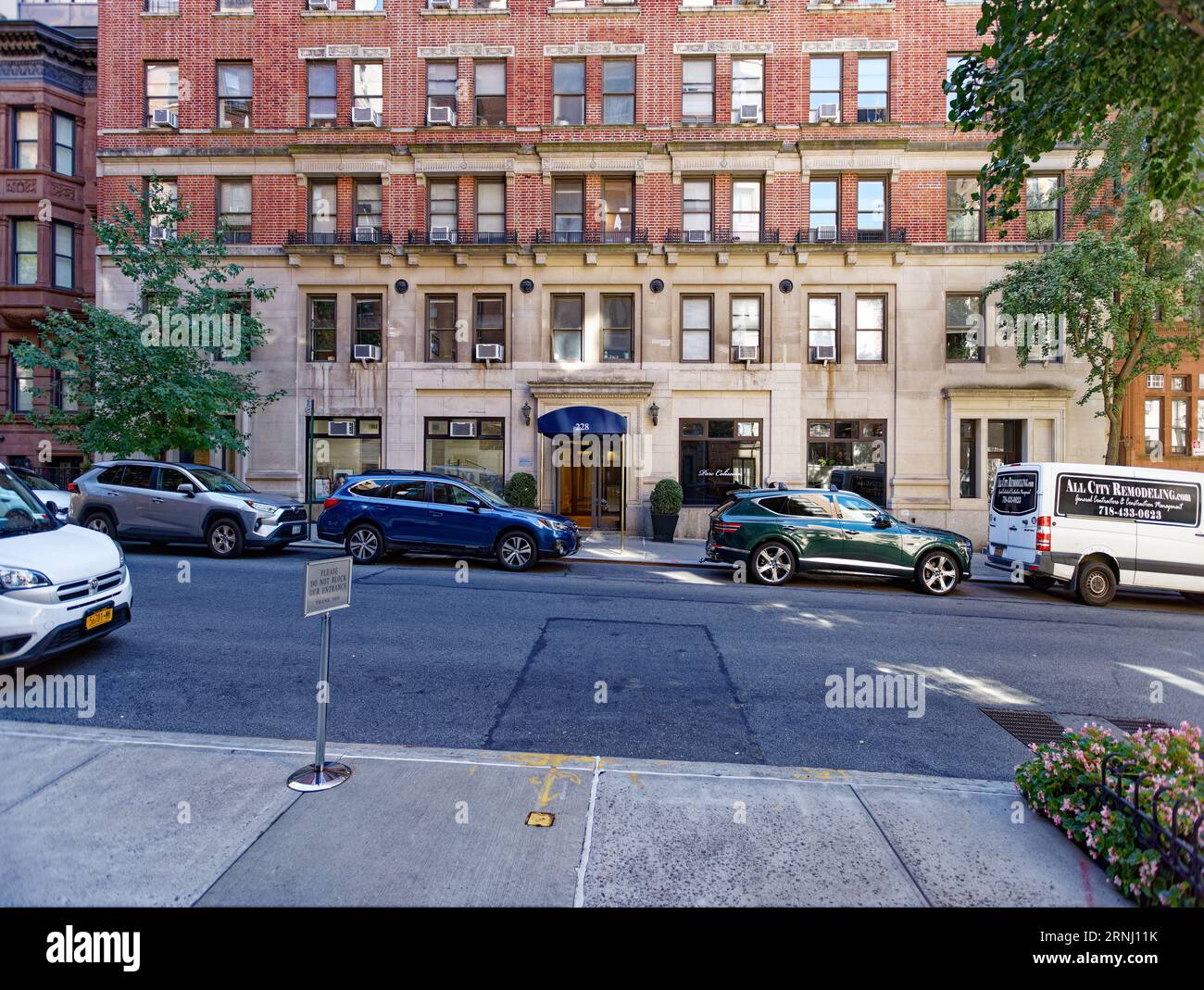 Upper West Side Emery Roth designed the former Hotel Robert Fulton