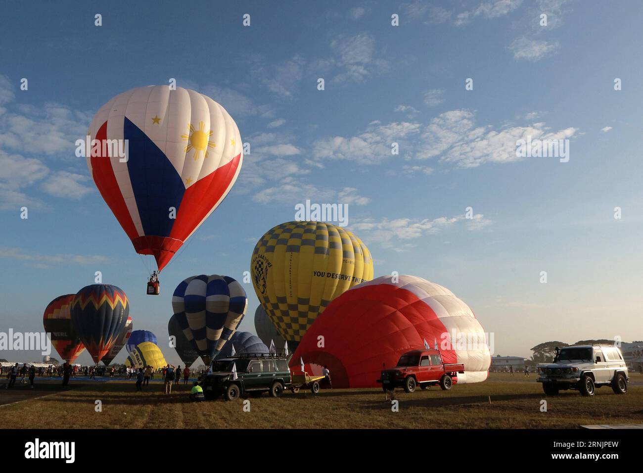 (170209) PAMPANGA PROVINCE, Feb. 9, 2017 Hot air balloons rise during the 21st Philippine