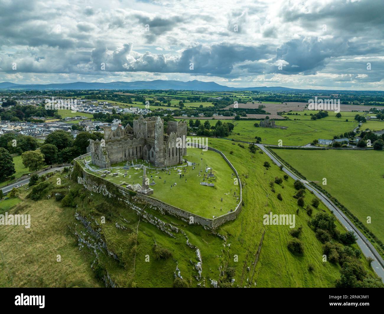 Aerial view of Rock of Cashel with Romanesque chapel, a Gothic cathedral, an abbey, the Hall of the Vicars Choral and a fifteenth-century Tower House Stock Photo