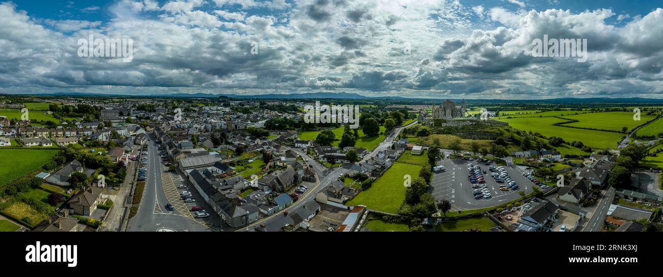 Aerial view of Rock of Cashel iconic Irish historic landmark with Romanesque chapel, a Gothic cathedral, an abbey, the Hall of the Vicars Choral and a Stock Photo